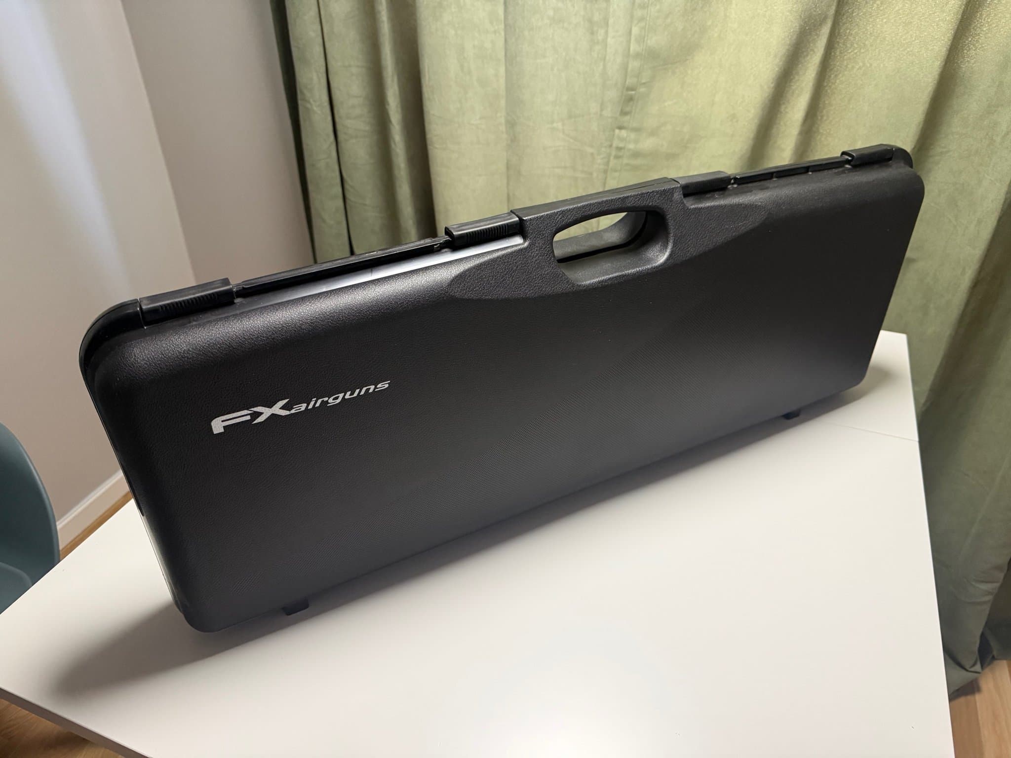 Luftgevär PCP - FX Airguns Wildcat Laminat(.177) + FX Kikarsikte + mer