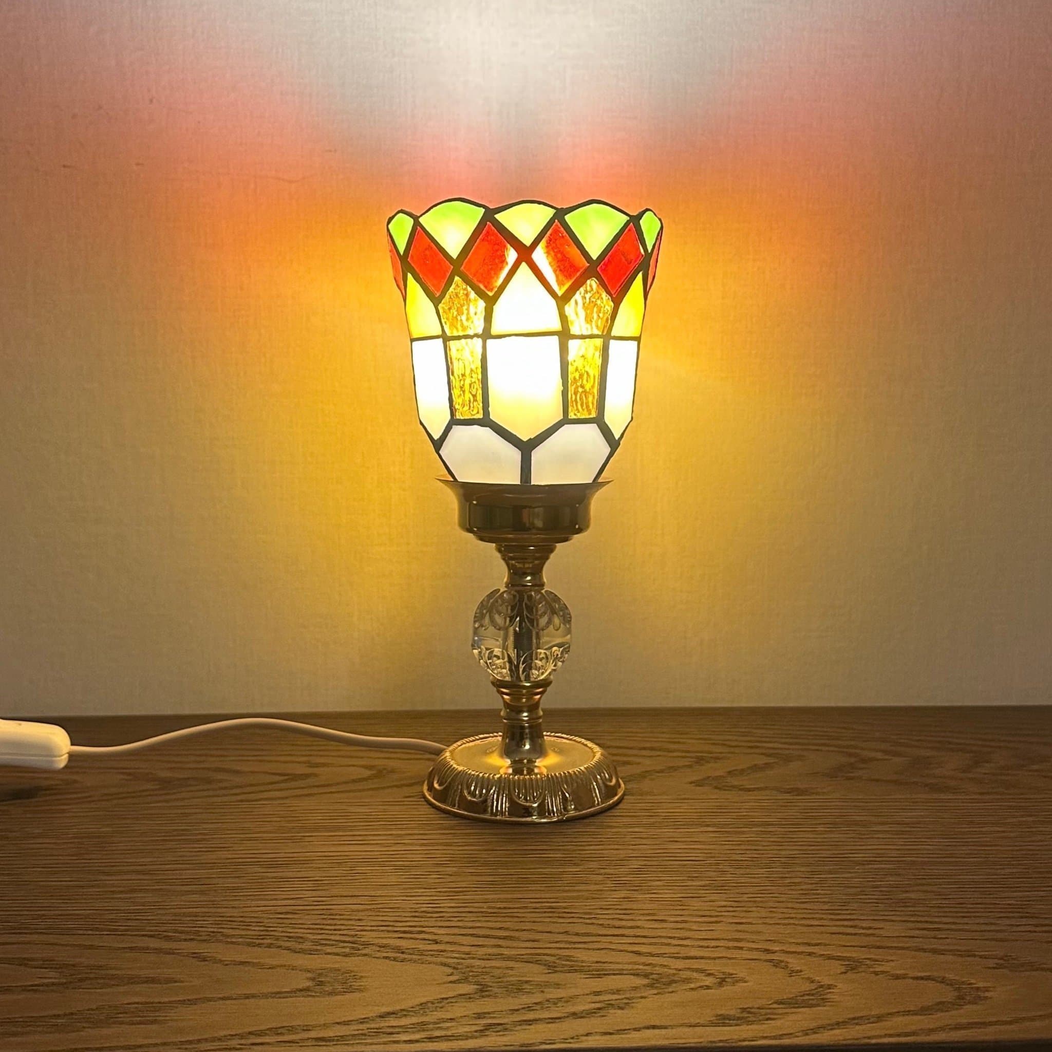 Bordslampa i Tiffany-stil