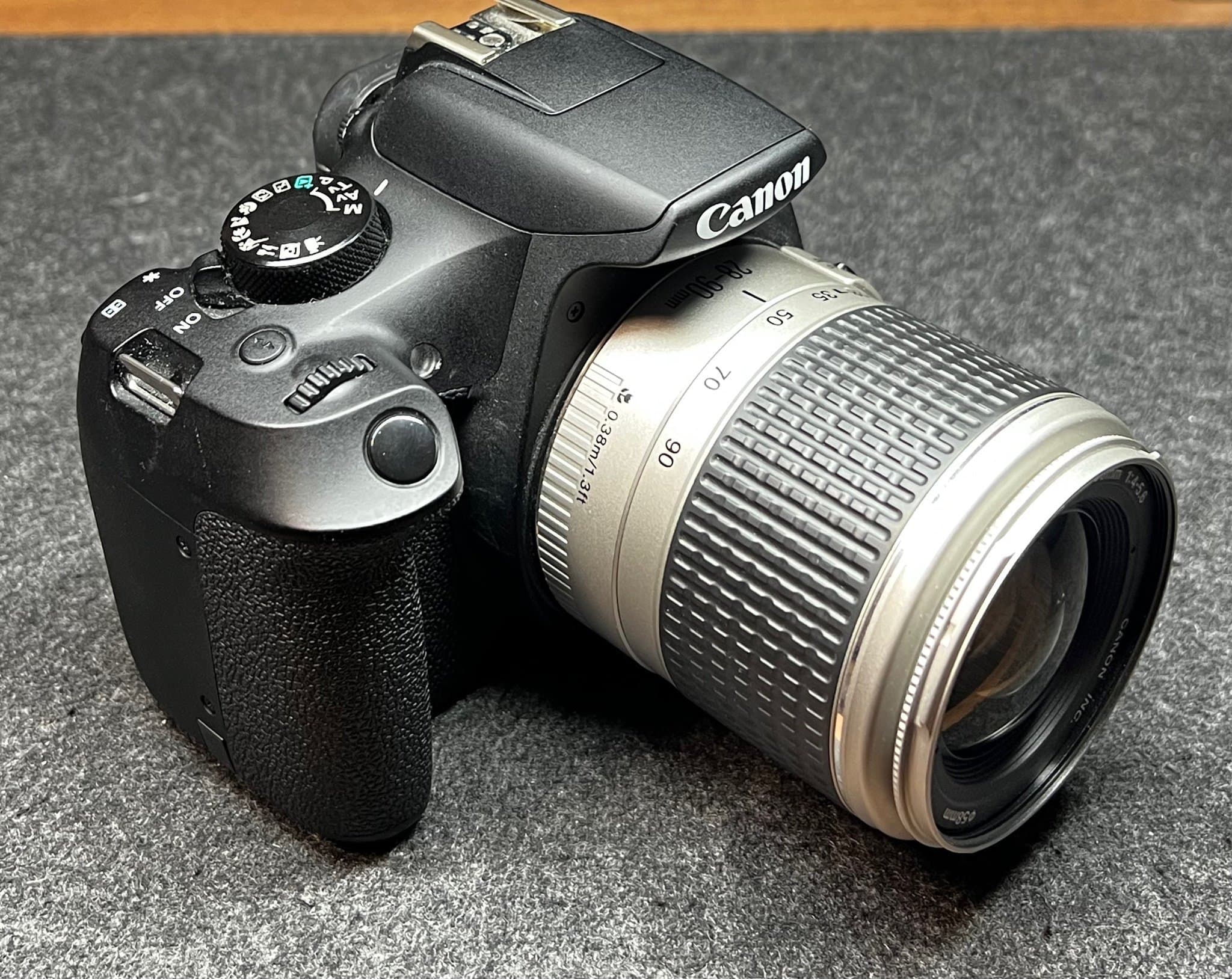 Canon EOS 1300D + Canon zoom lens EF 28-90mm