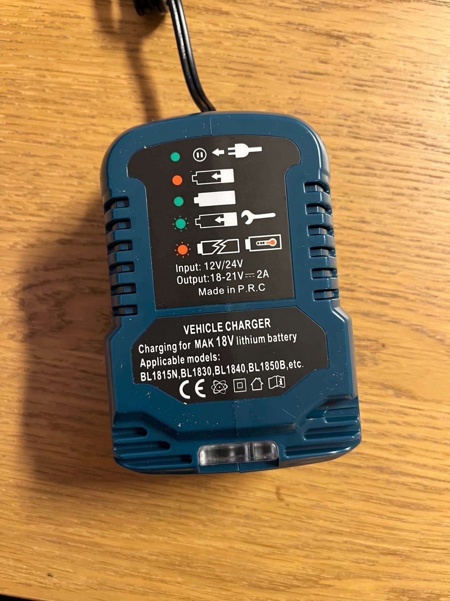 Billaddare för Makita 18V litiumbatteri