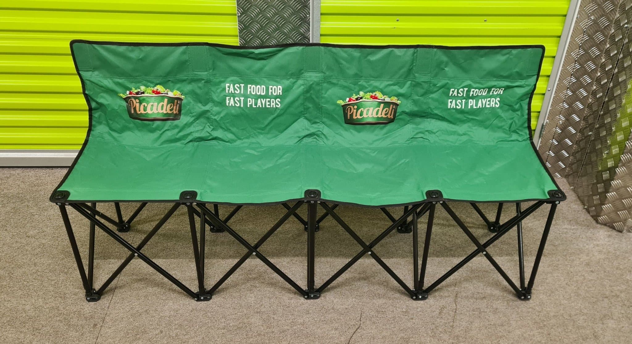 Picadeli hopfällbar bänk med 4 sittplatser