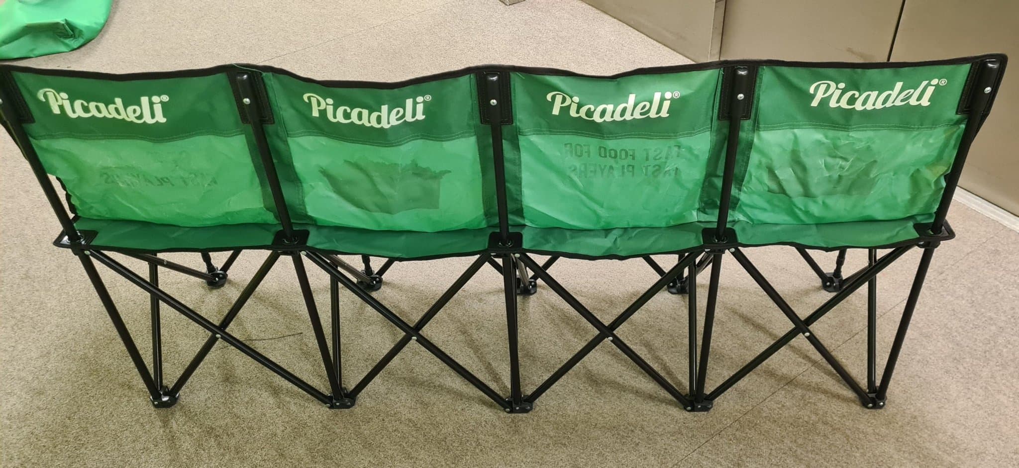 Picadeli hopfällbar bänk med 4 sittplatser