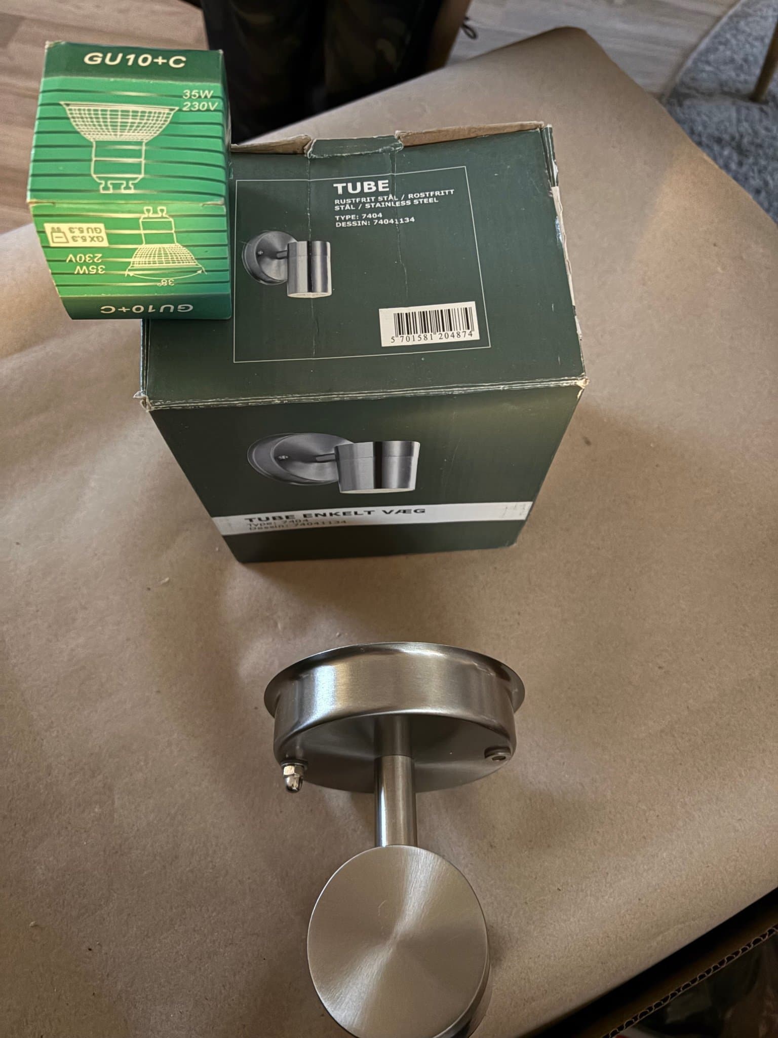 Konstsmide Modena Vägglykta GU10