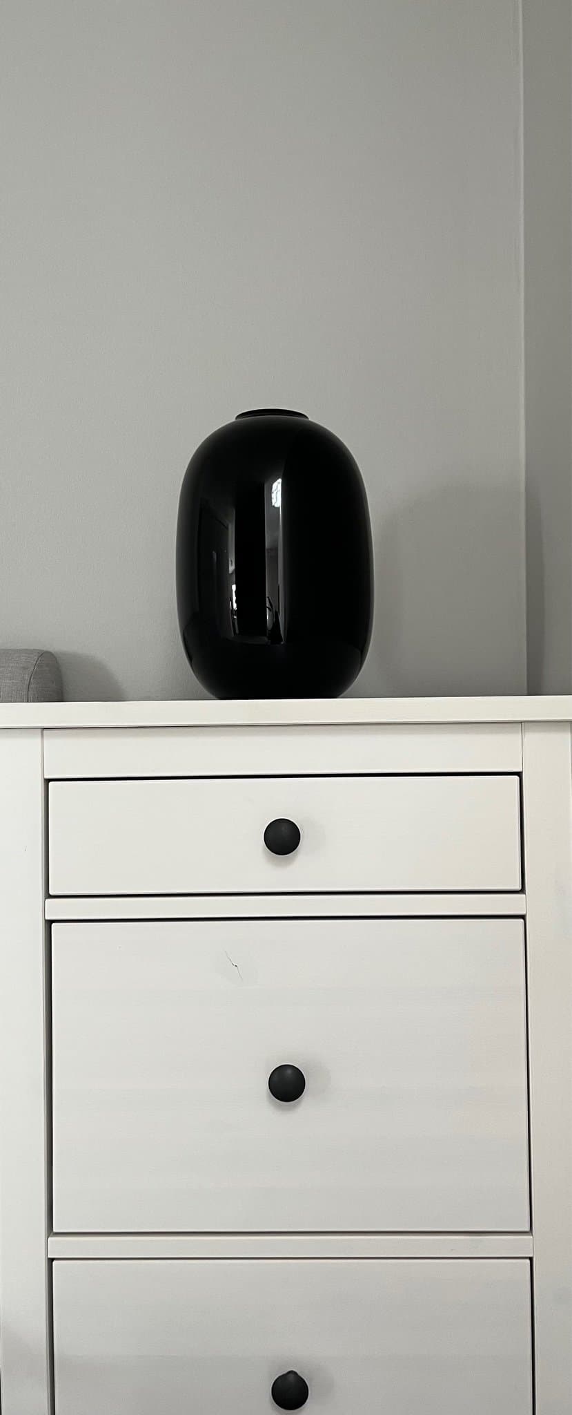 Svart vas i glas från HM Home