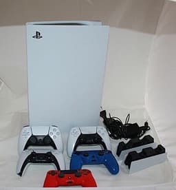 Sony PlayStation 5 Disc Edition med fem handkontroller och laddstation