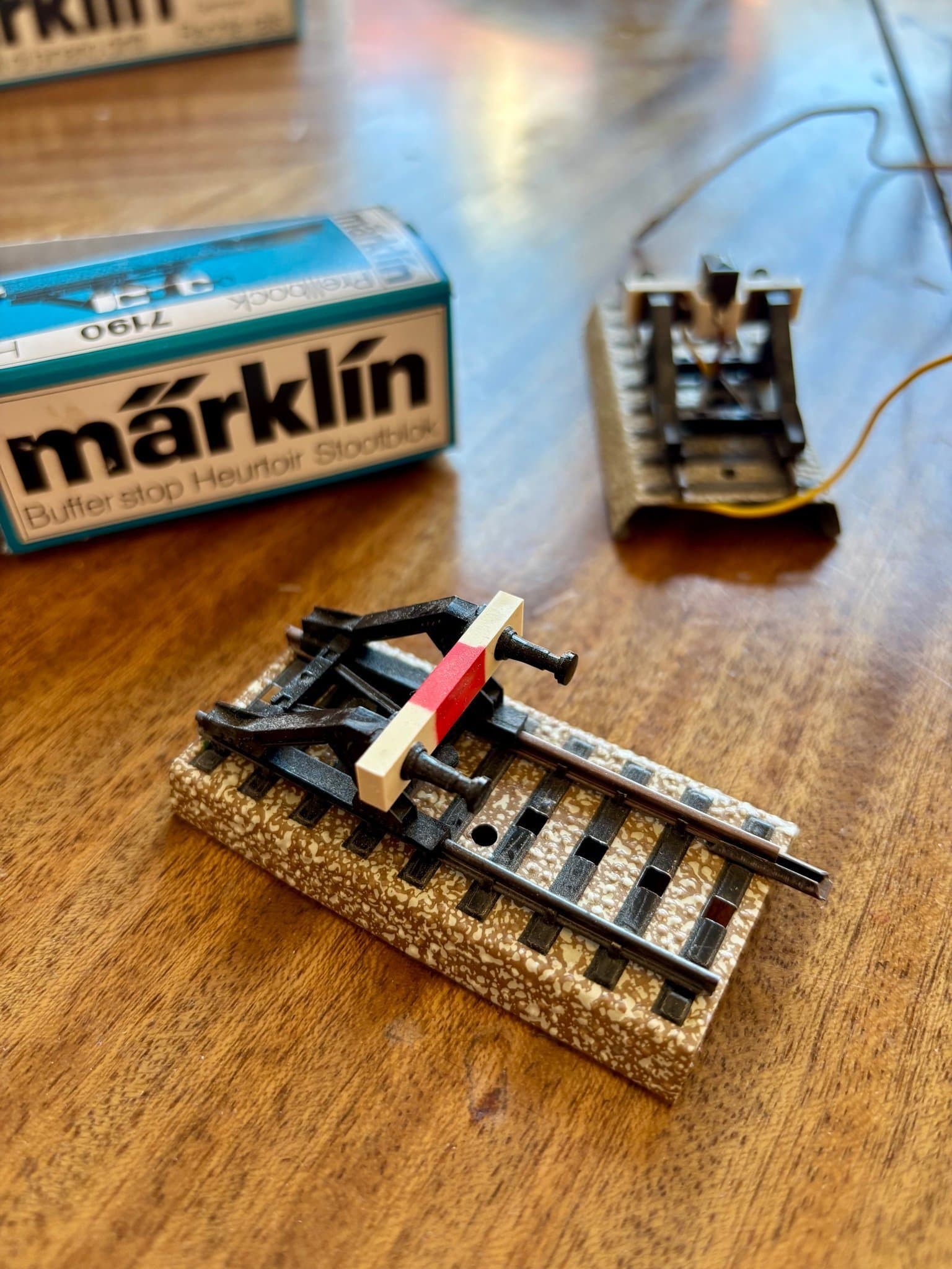 Märklin 7190 Prellbock + Märklin Z-skala