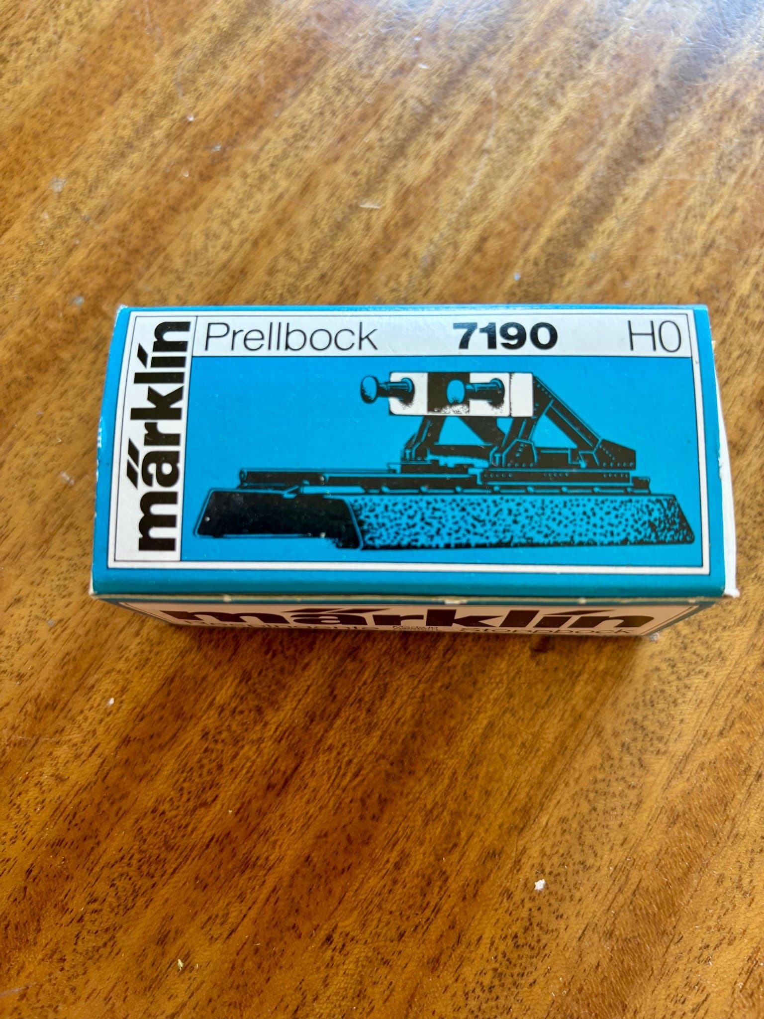 Märklin 7190 Prellbock + Märklin Z-skala
