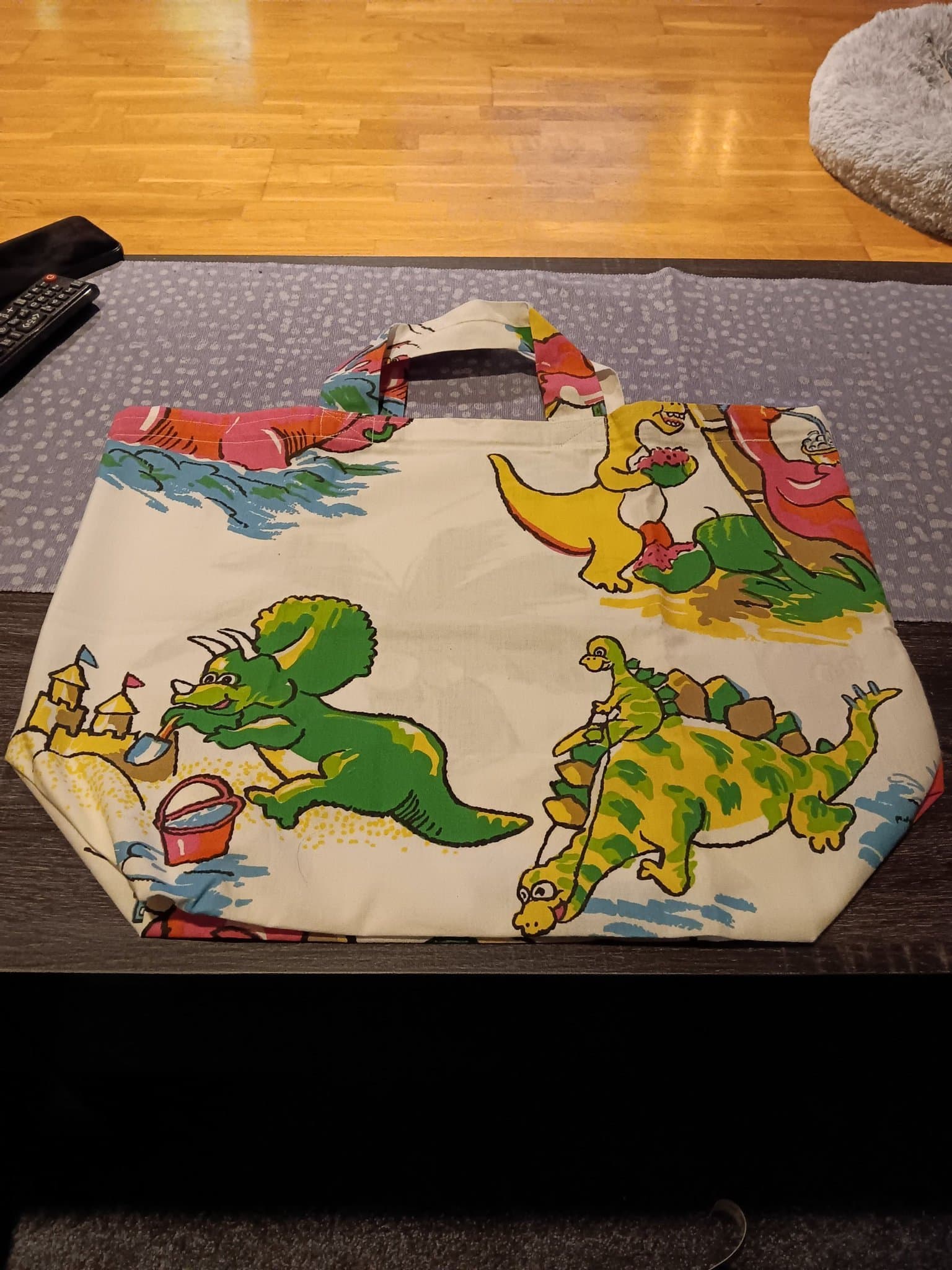 tygkass , zerowaste, återbruk , dinosaurier