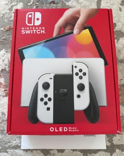 Nintendo Switch OLED Oöppnad
