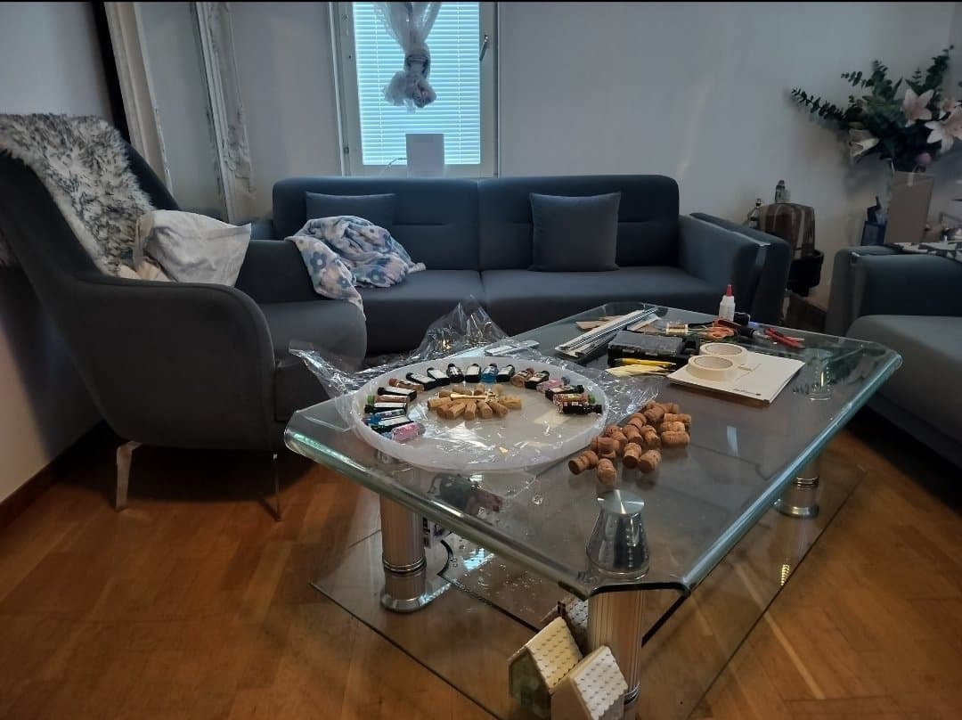 Soffgrupp med soffbord