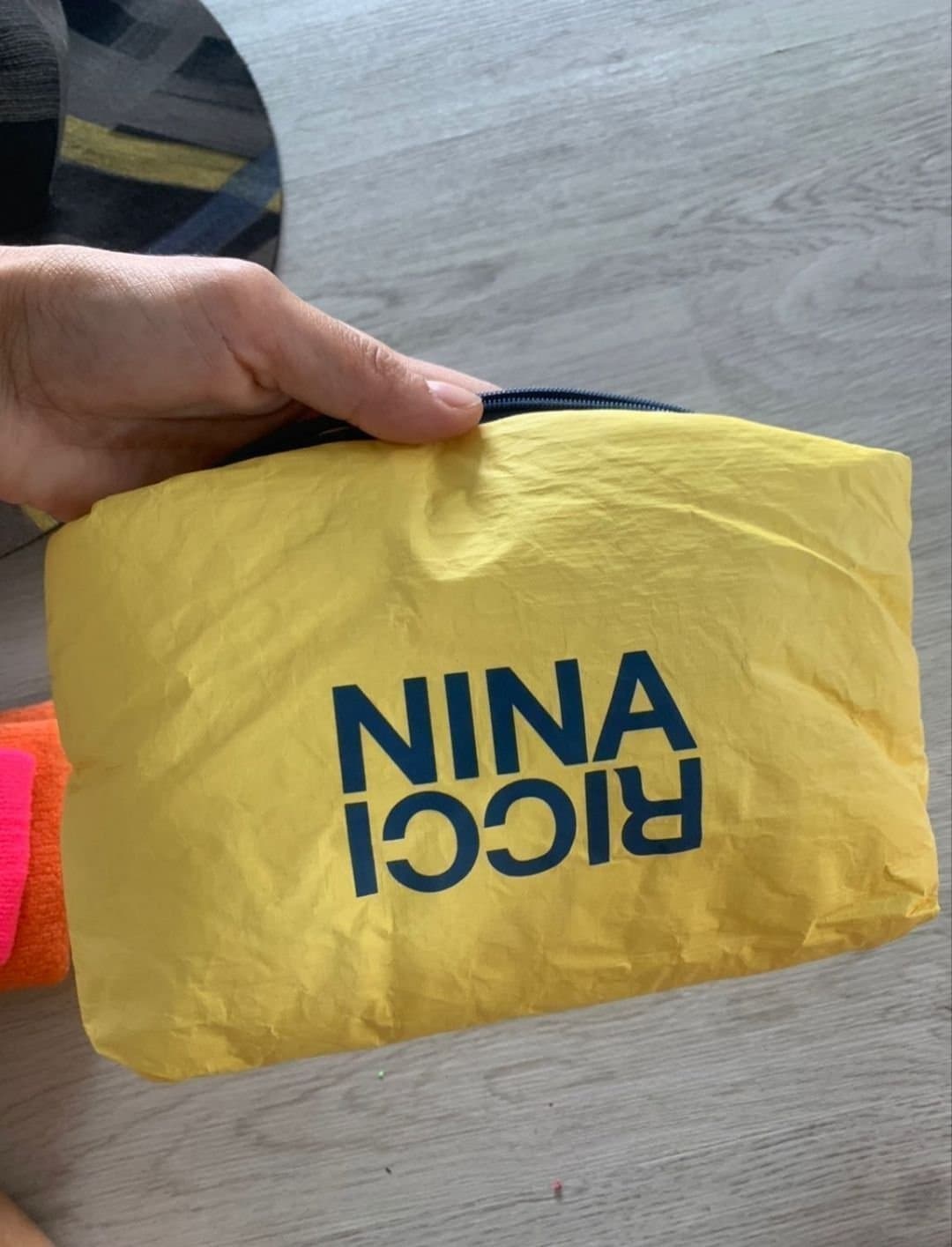 Nina Ricci necessär