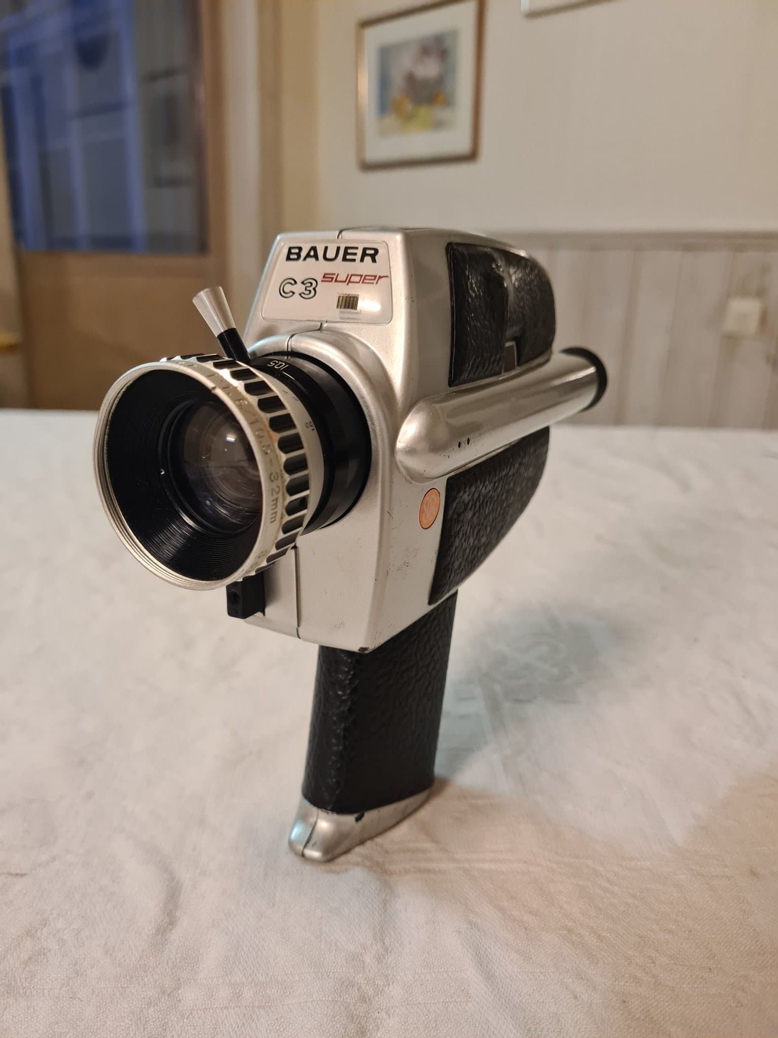 BAUER C3 Super – vintage smalfilmskamera – Schneider Cinevar 10,5–32 mm – retro