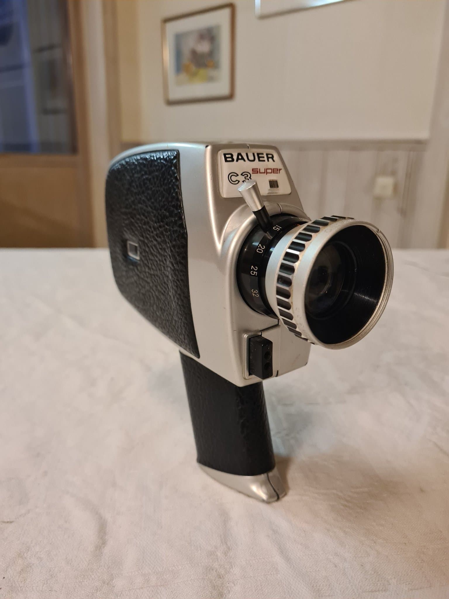 BAUER C3 Super – vintage smalfilmskamera – Schneider Cinevar 10,5–32 mm – retro