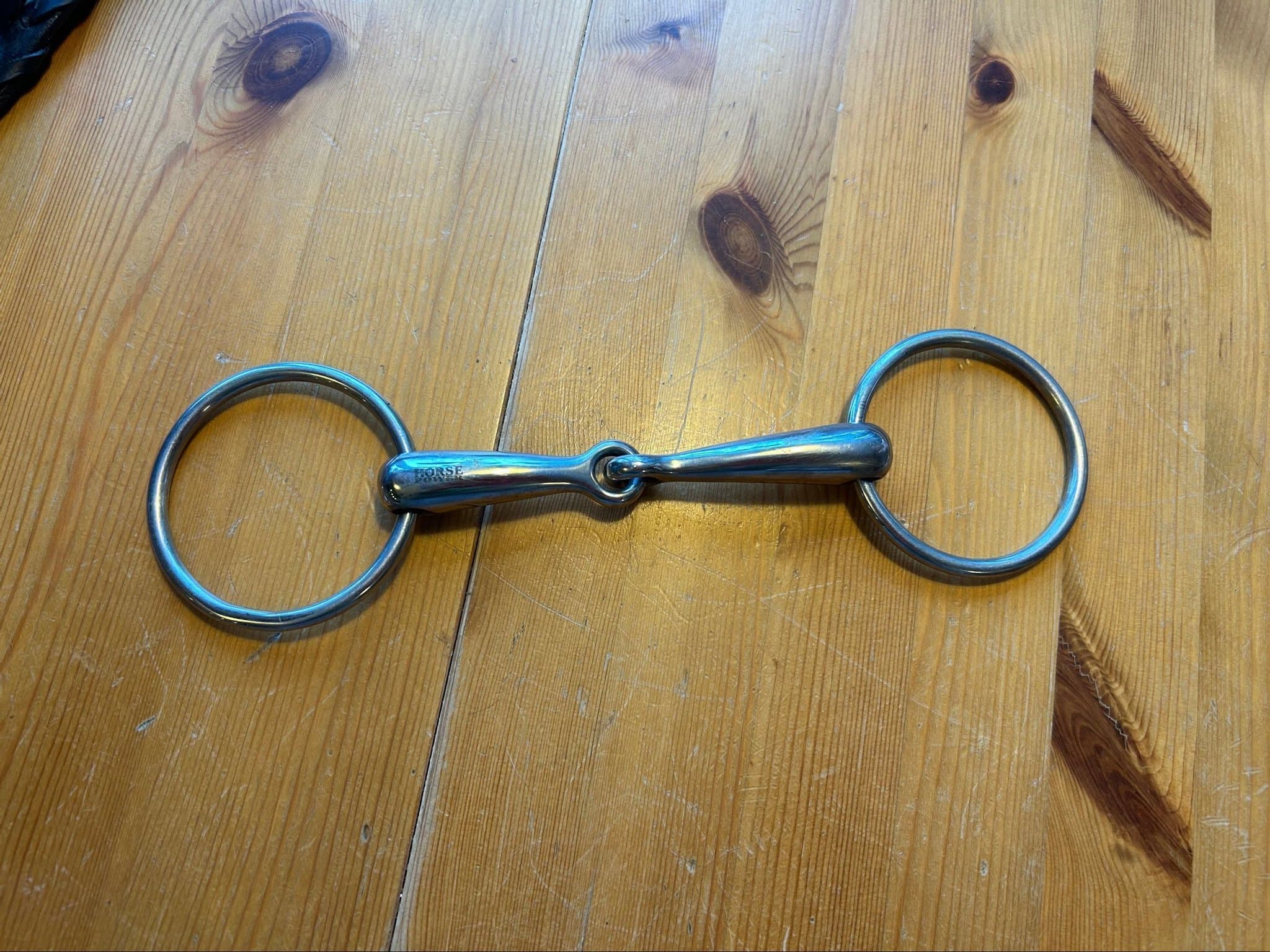 2 delat tränsbett. 12,5 cm. Från Horse Power