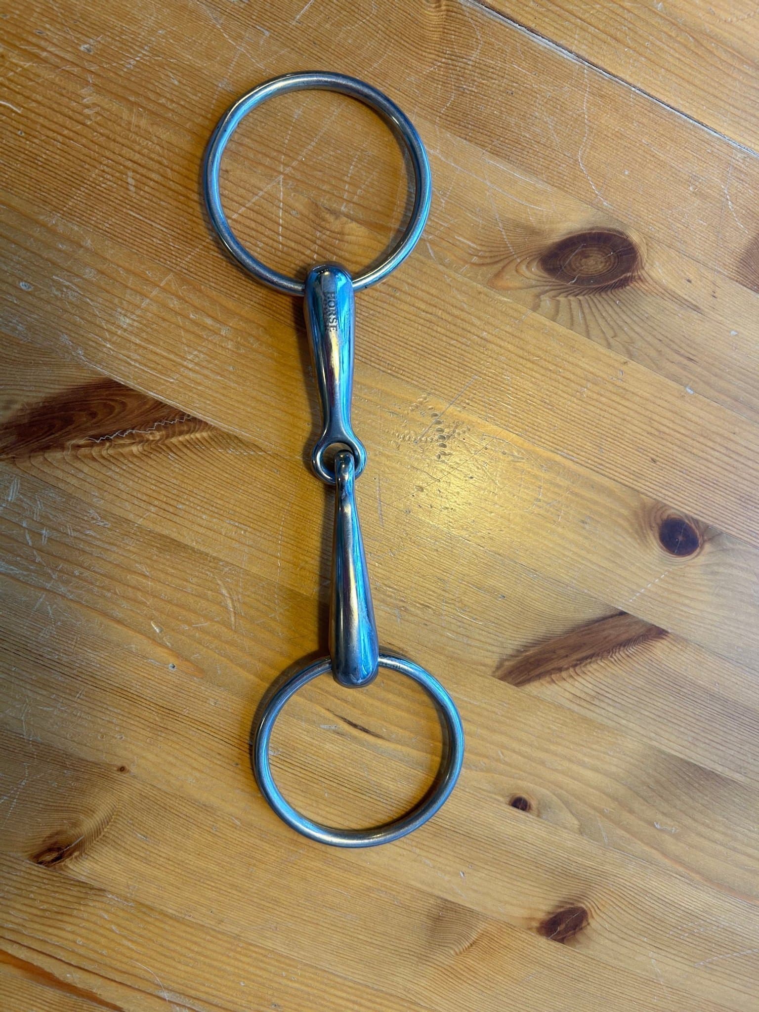 2 delat tränsbett. 12,5 cm. Från Horse Power