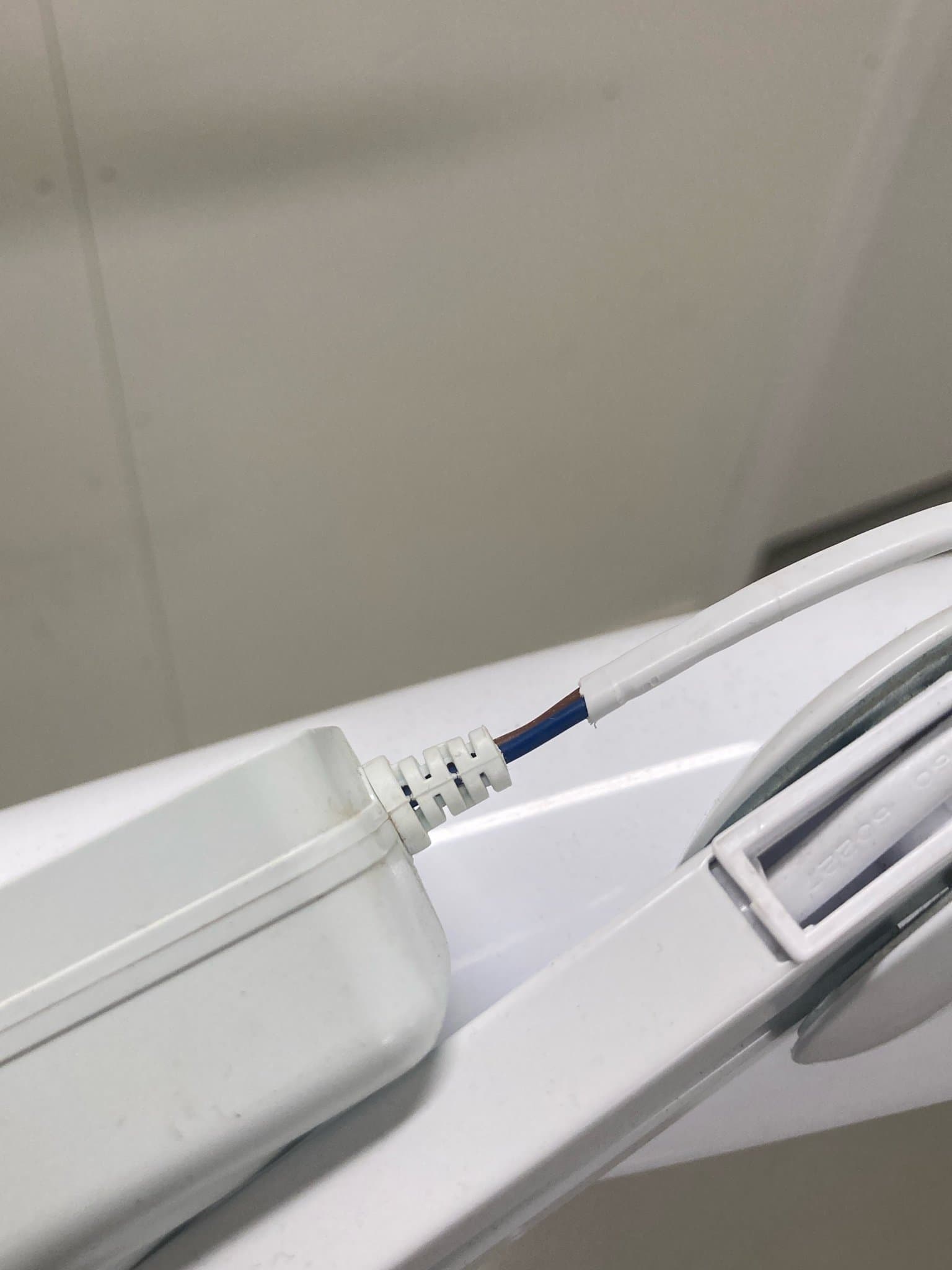 Golvlampa med hjul med justerbar ljus nivå