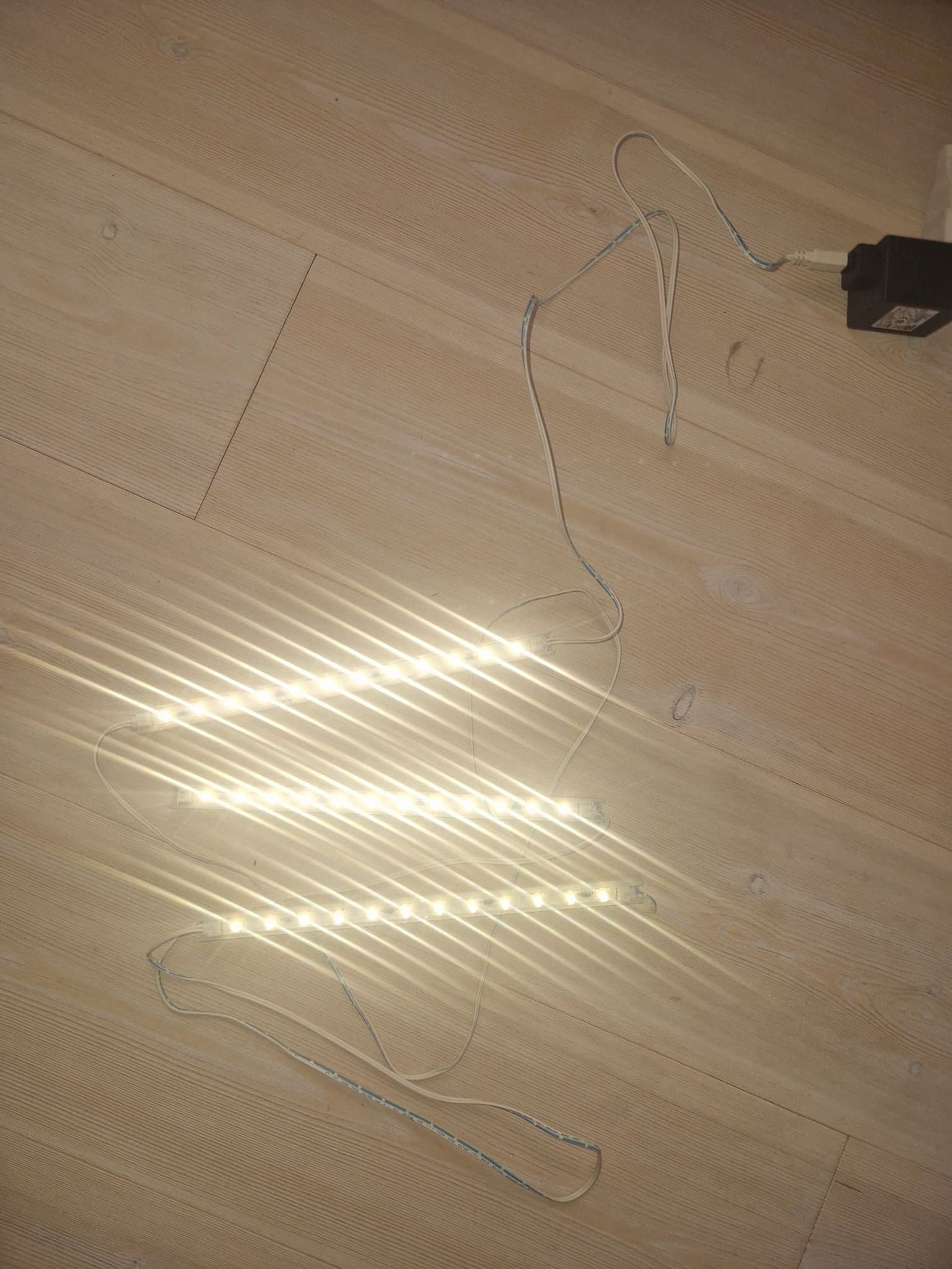 LED-lister med strömadapter