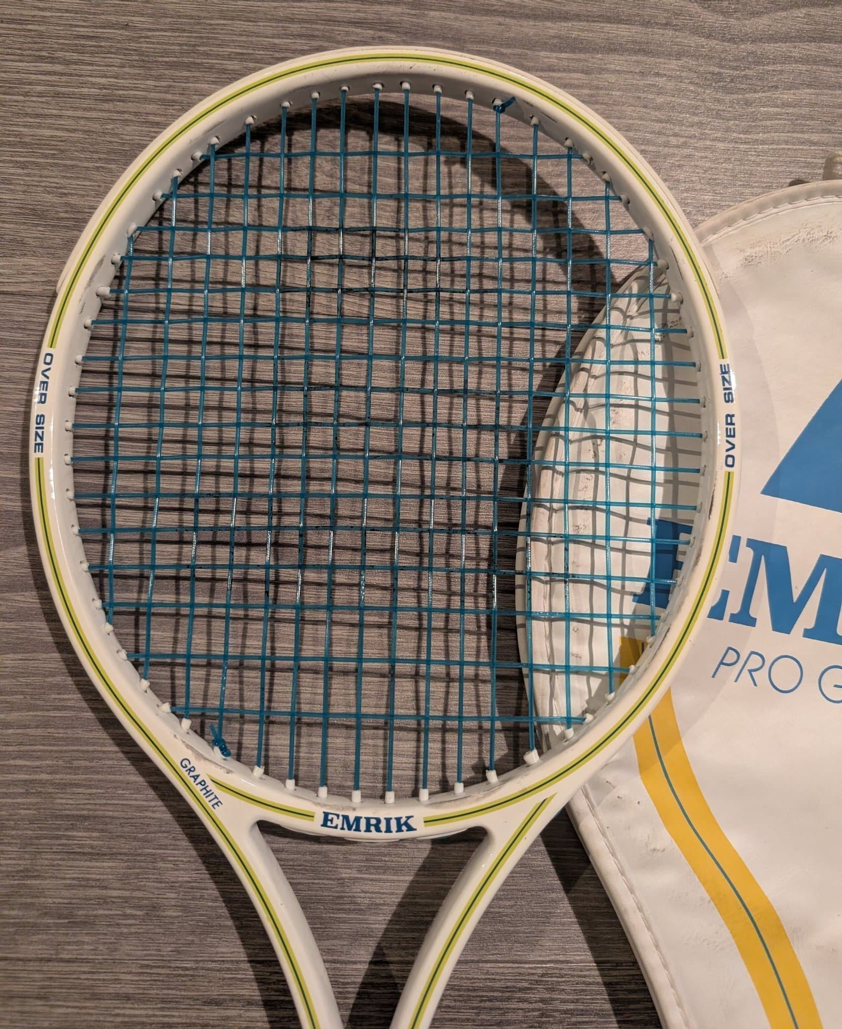 Emrik Pro Graphite squashracket