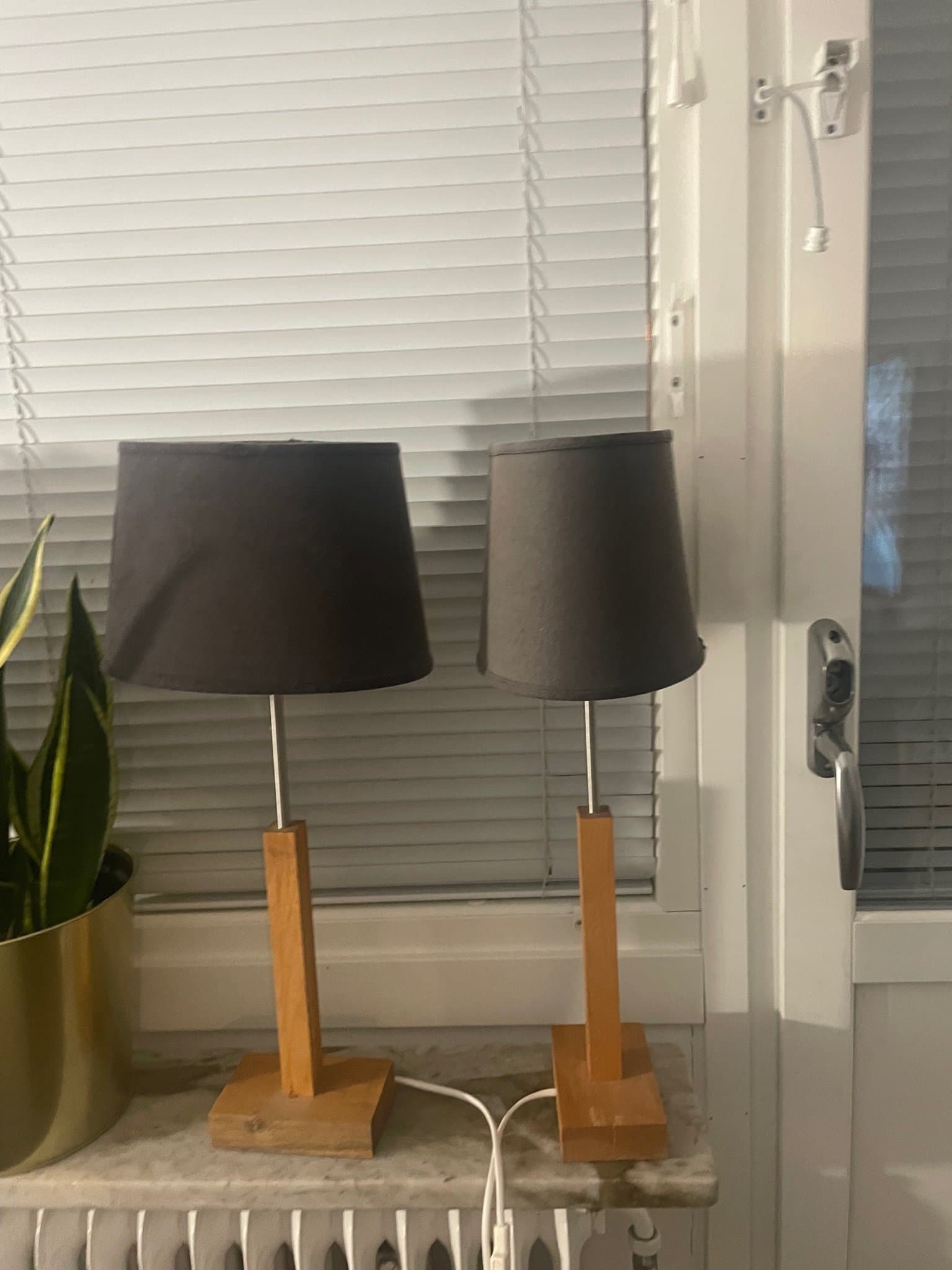 2st höga Cottex Bordslampor