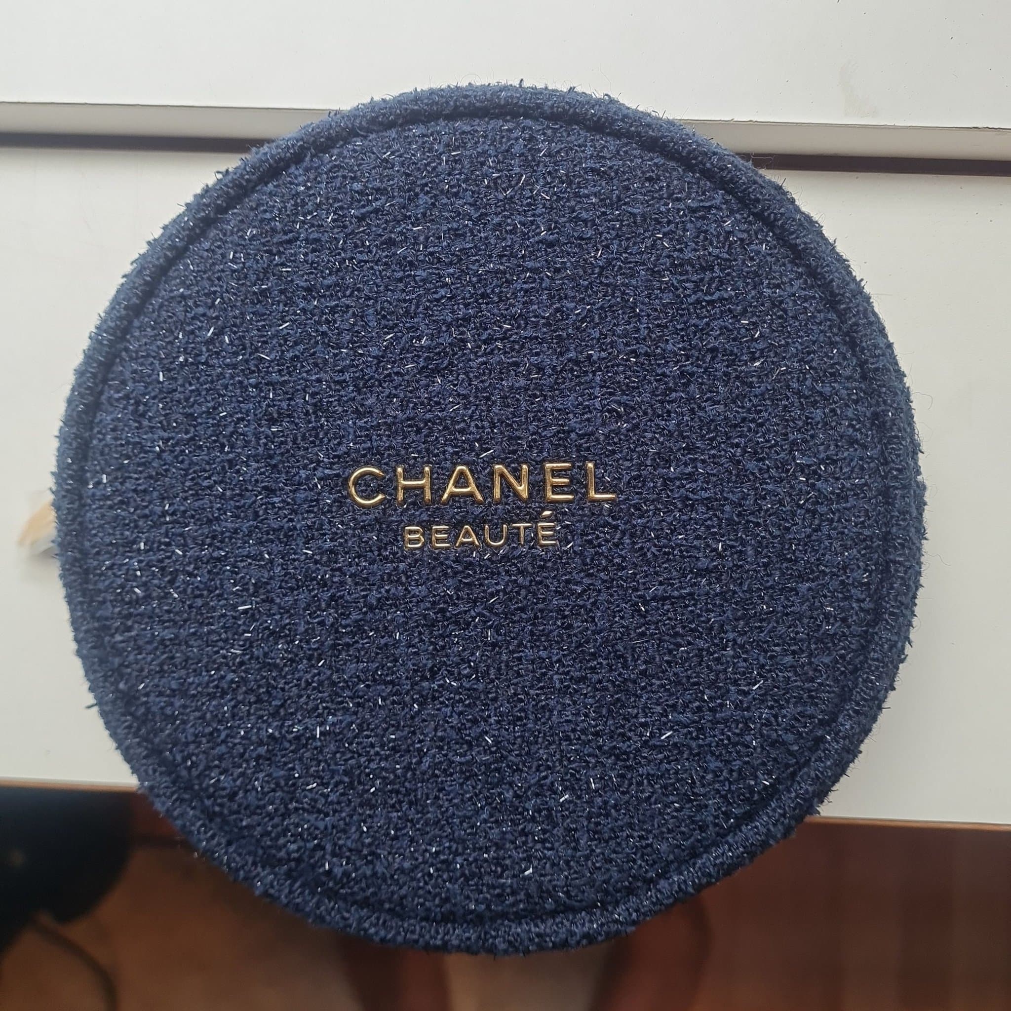 Chanel Beauté necessär