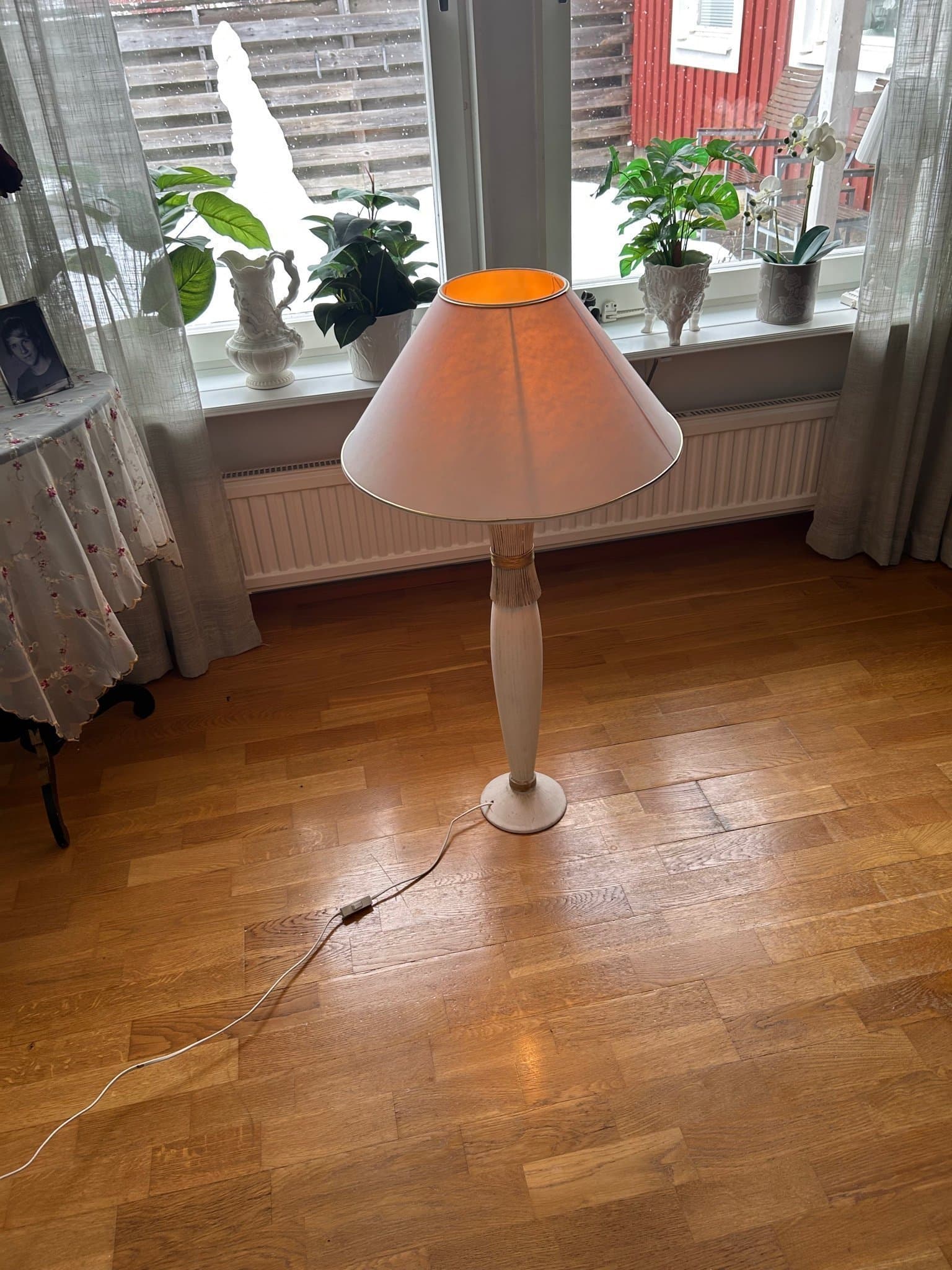 Golvlampa med skärm Le Dauphine France