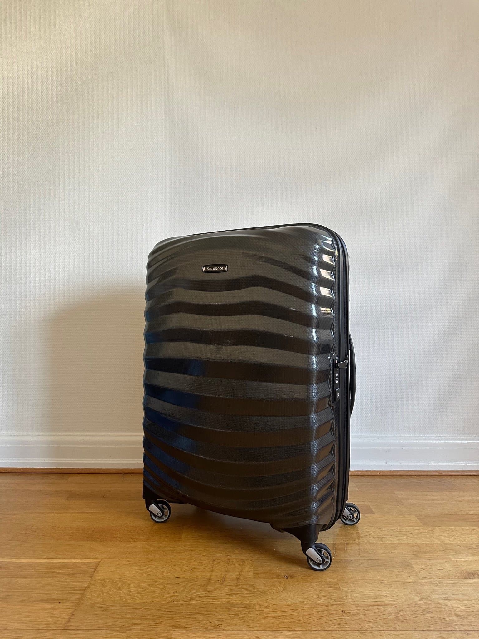 Samsonite Resväska Lite-Shock Spinner 69