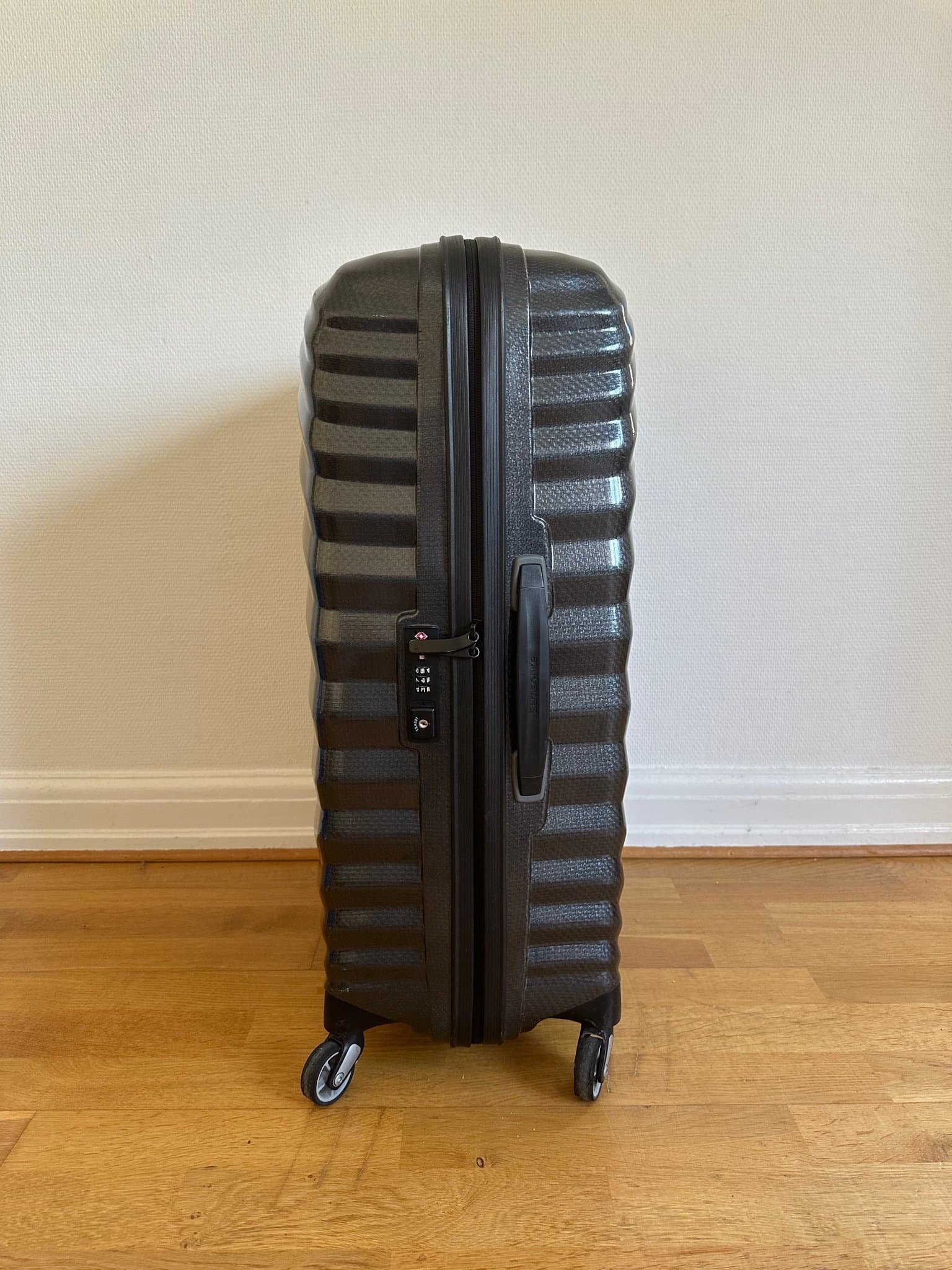 Samsonite Resväska Lite-Shock Spinner 69
