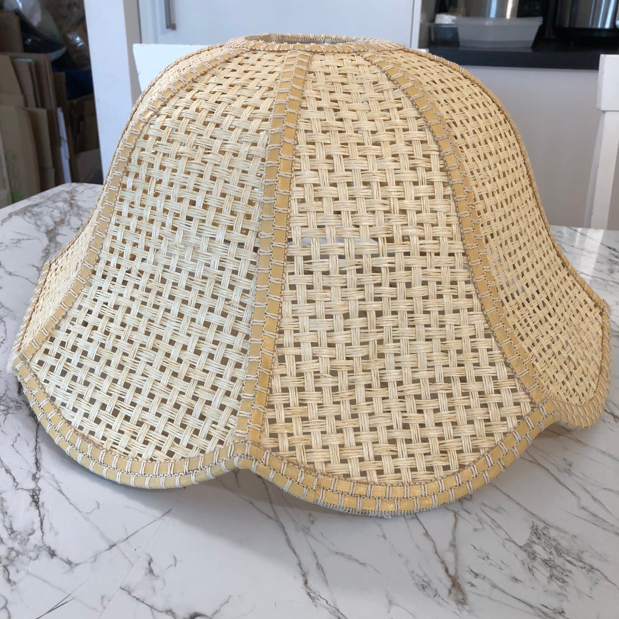 Vintage lampskärm, flätad skärm, rottingstil, naturfärgad, stor lampskärm