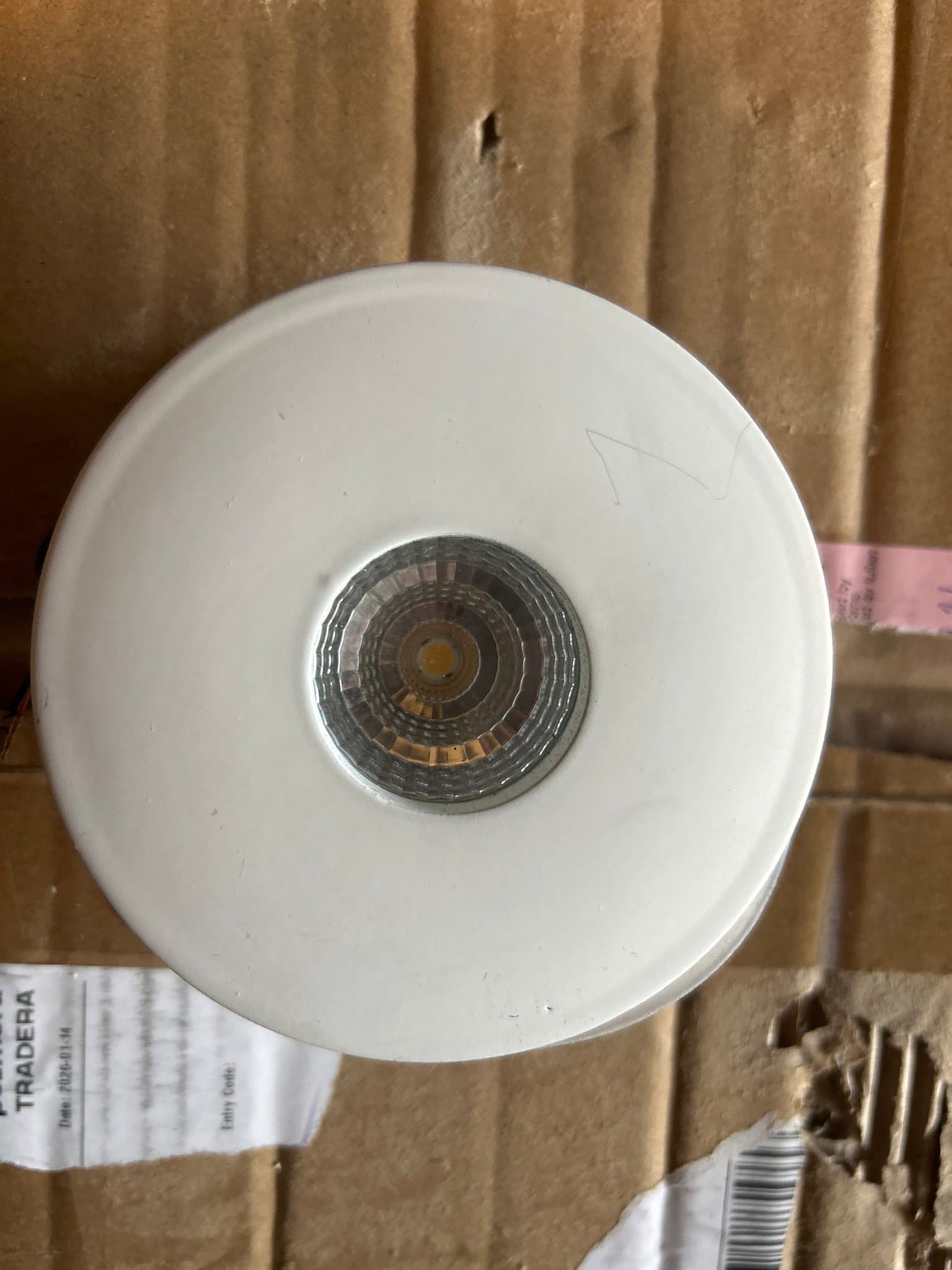 Infälld LED-spotlight P-138 COB 10.2V DC 500mA 5W 3000K IP44