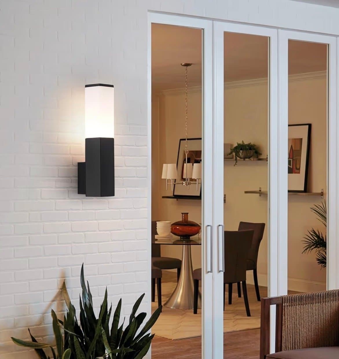 Vägglampa för utomhusbruk