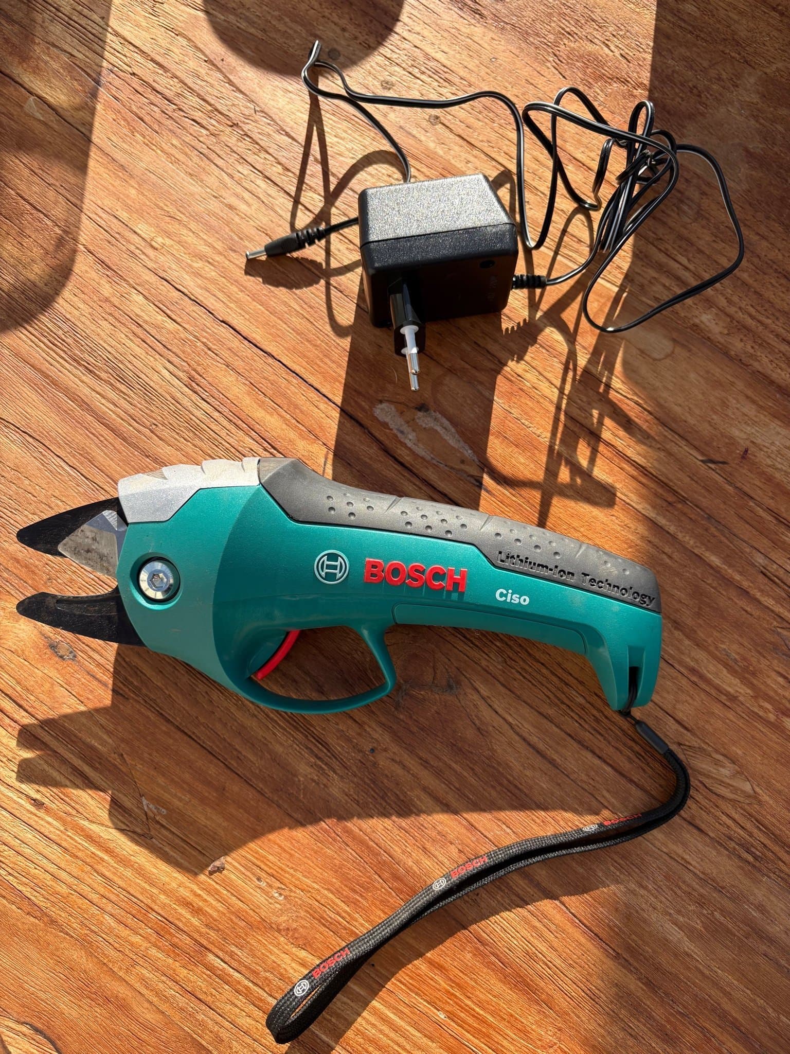 Bosch Ciso batteridriven grensax