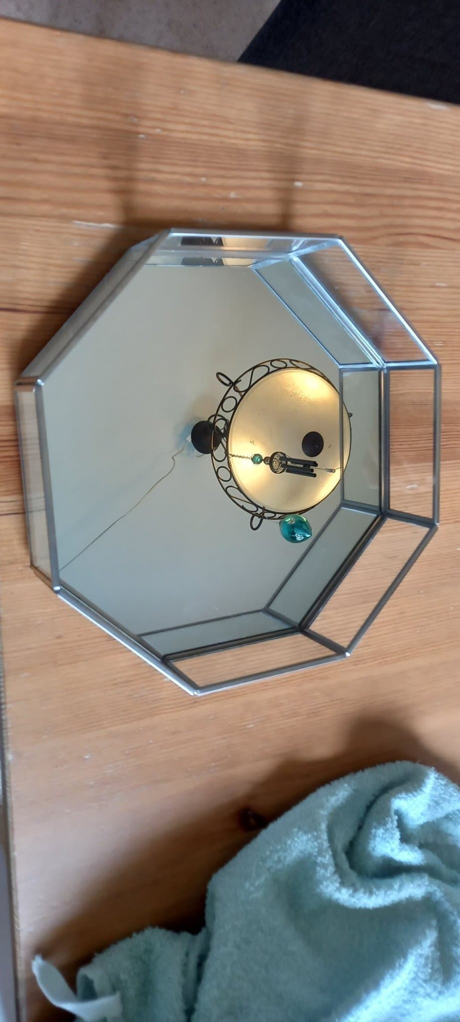 Dekorativ åttkantig spegelfat gyllende spegel