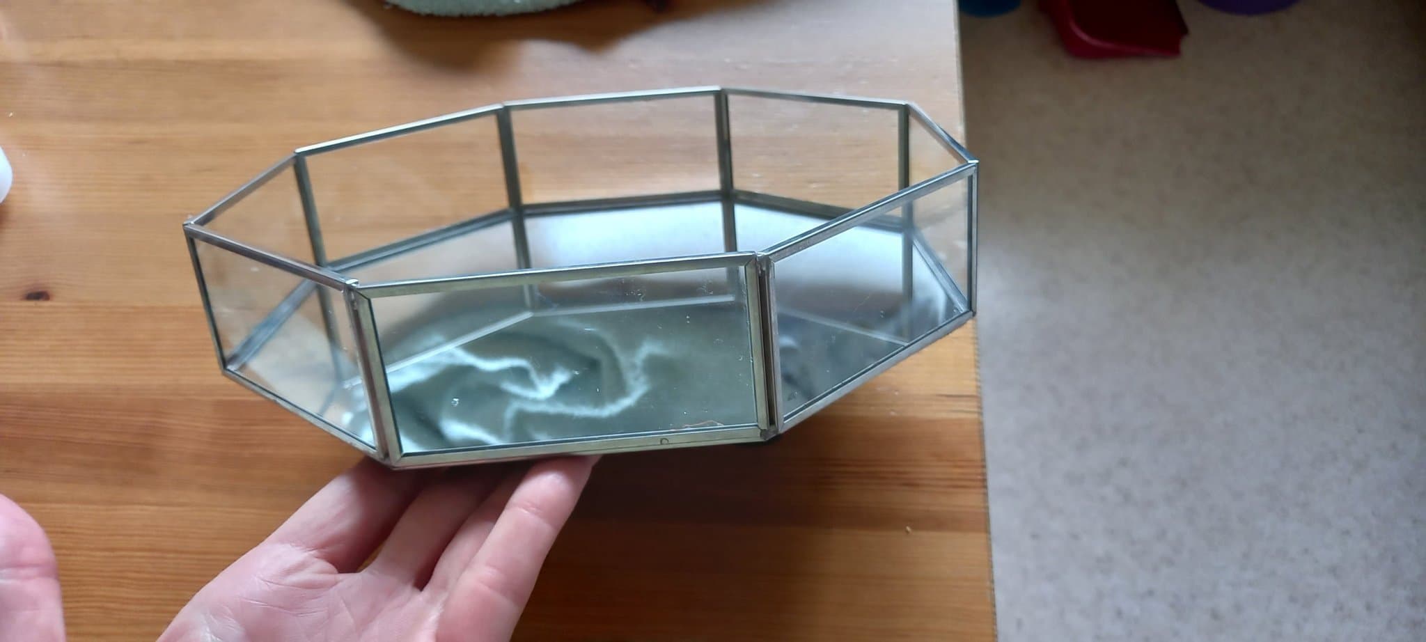 Dekorativ åttkantig spegelfat gyllende spegel