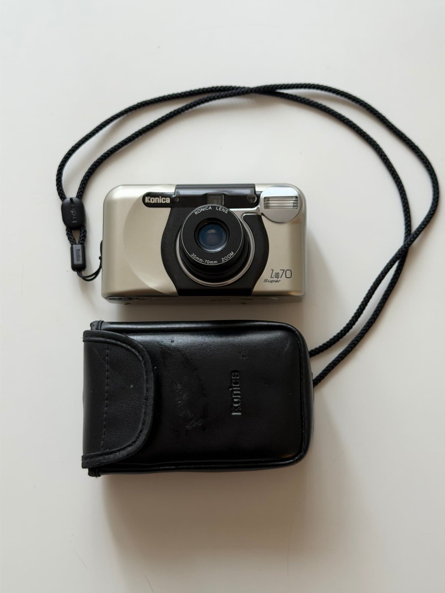 Konica Z-up 70 Super – analog kompaktkamera (fullt fungerande)