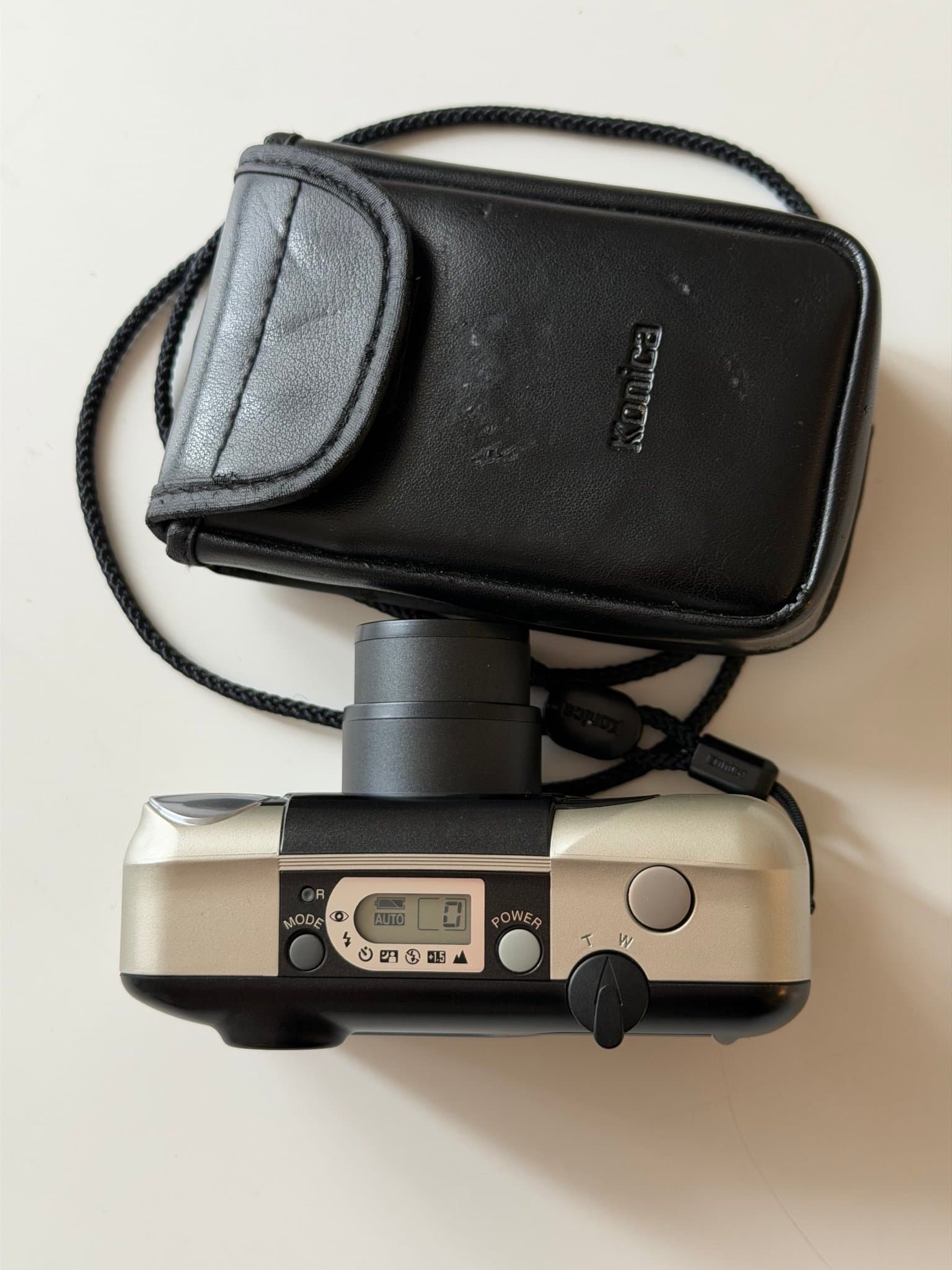 Konica Z-up 70 Super – analog kompaktkamera (fullt fungerande)