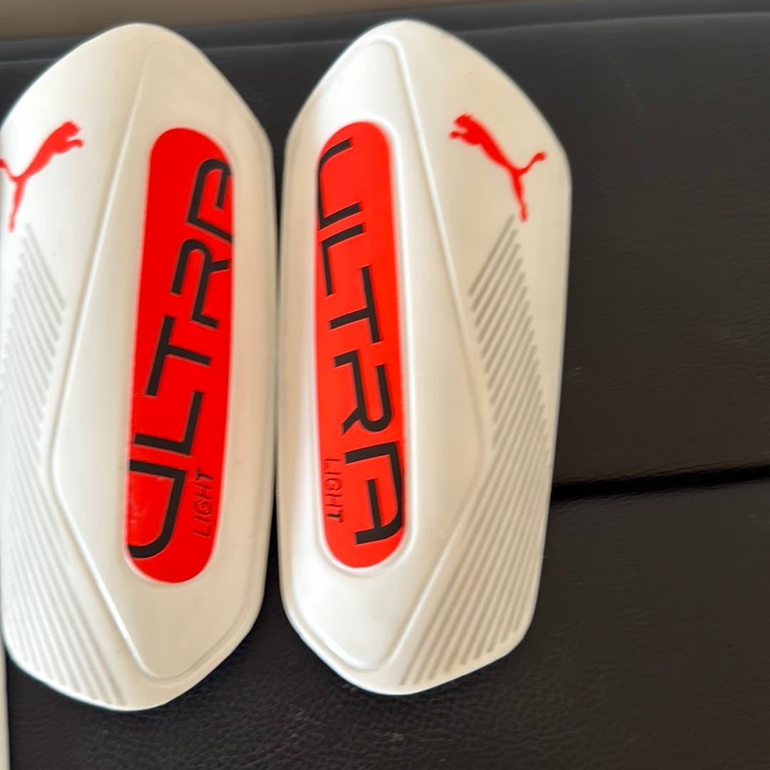 Puma Ultra Light Benskydd