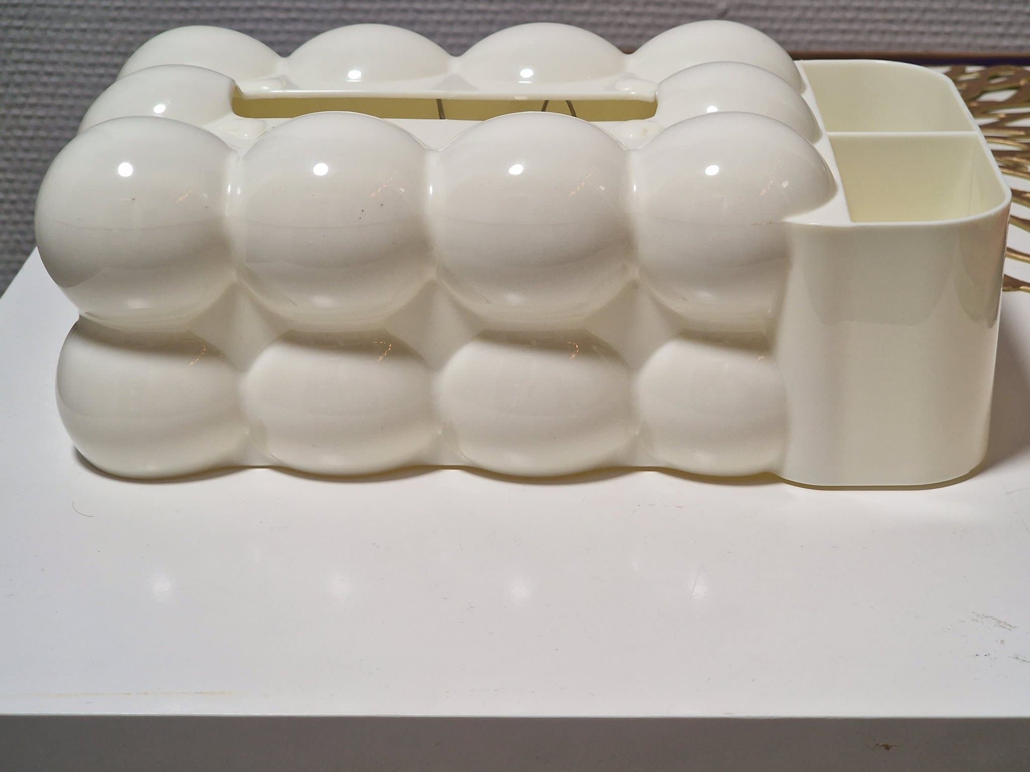 Vävnadslåda med förvaringsfack