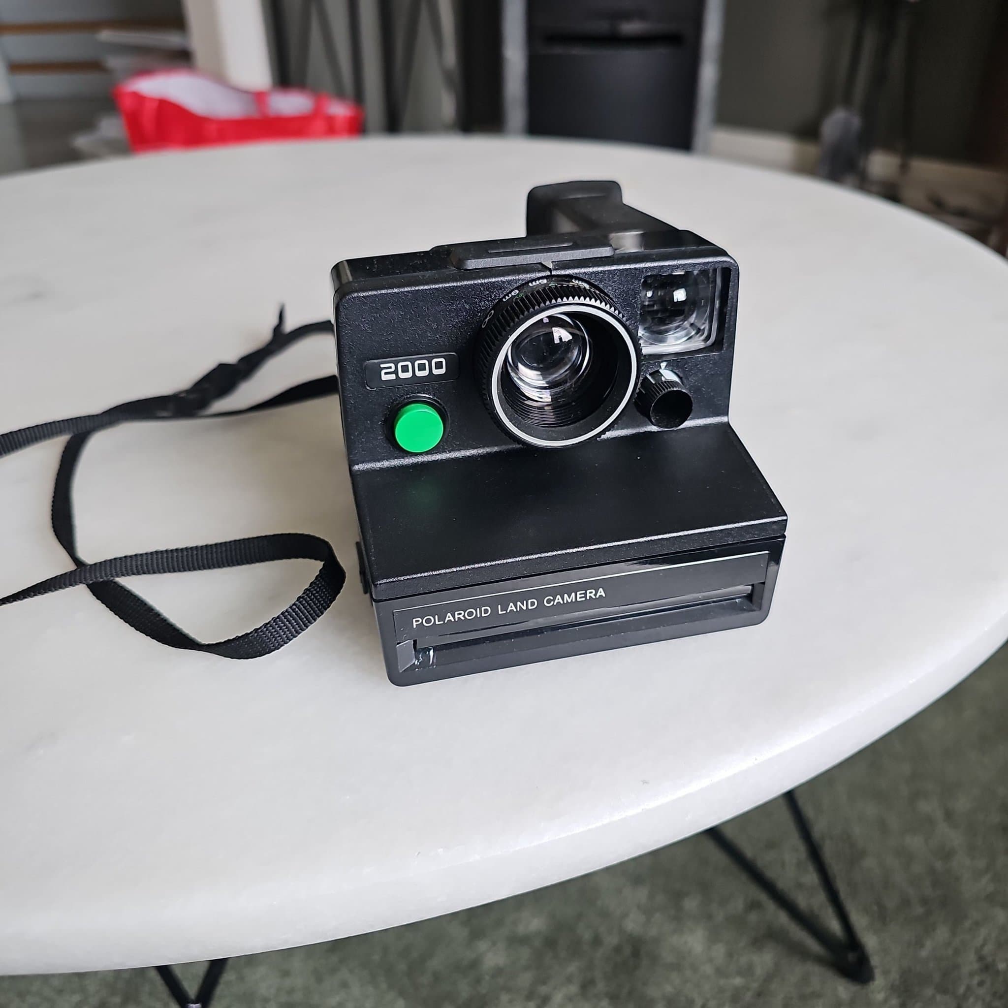 Polaroid Land Camera 2000