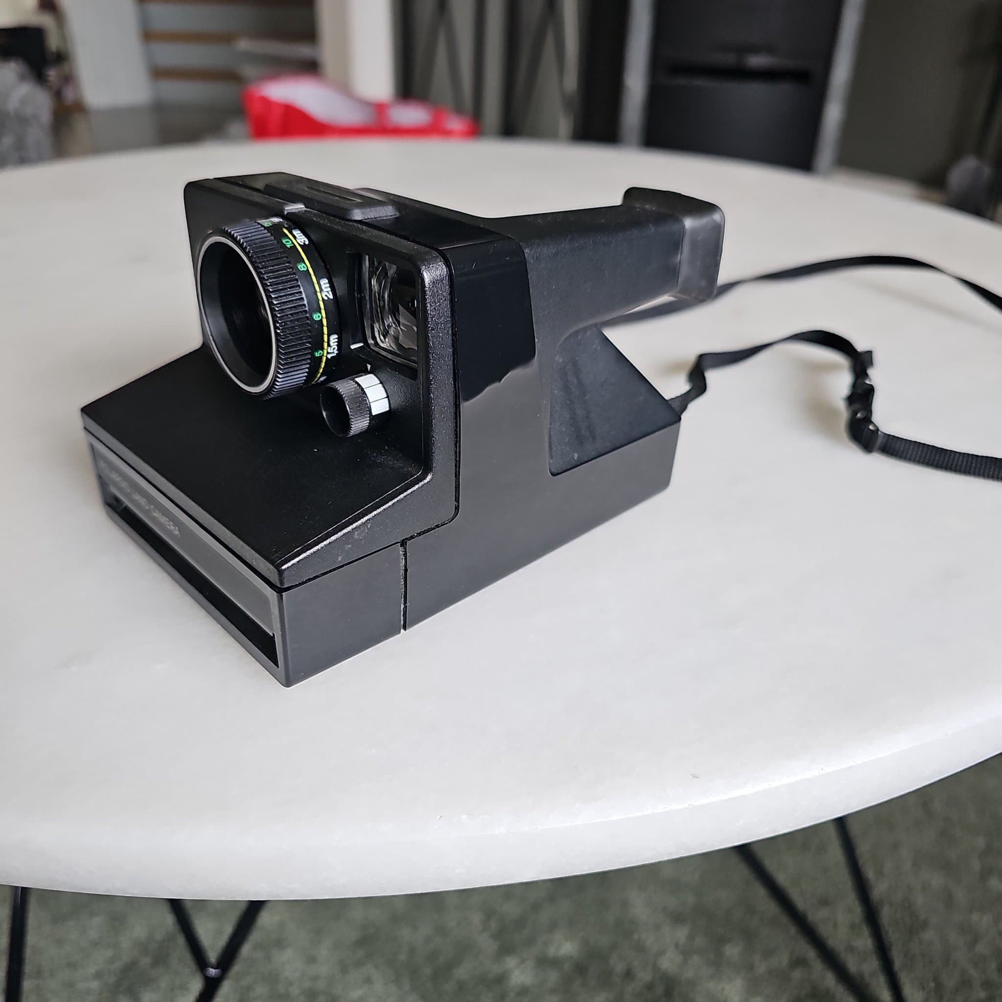 Polaroid Land Camera 2000