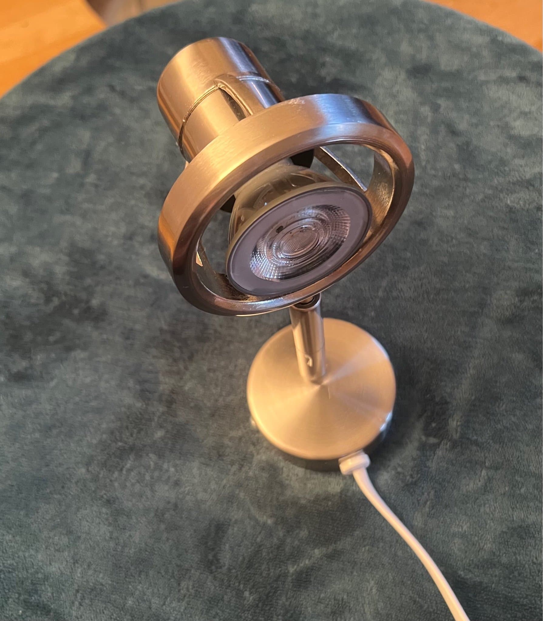 Aliminiumfärgad Spotlight lampa