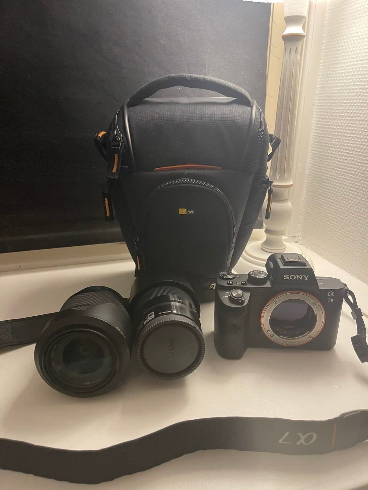 Sony A7 II digital systemkamera med 2 objektiv