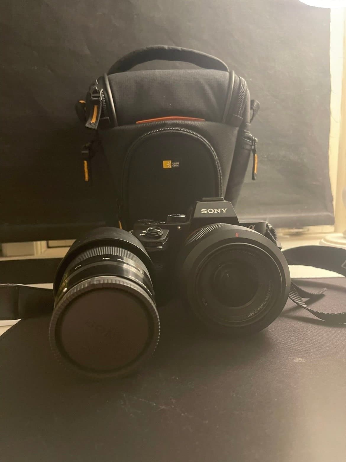 Sony A7 II digital systemkamera med 2 objektiv