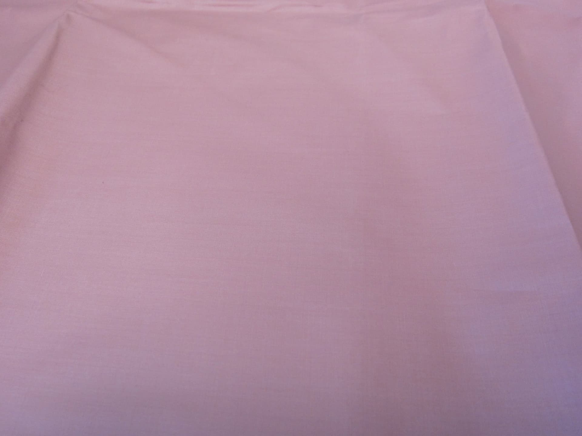 Dovt rosa tyg ca 206x 82cm - ej bomull
