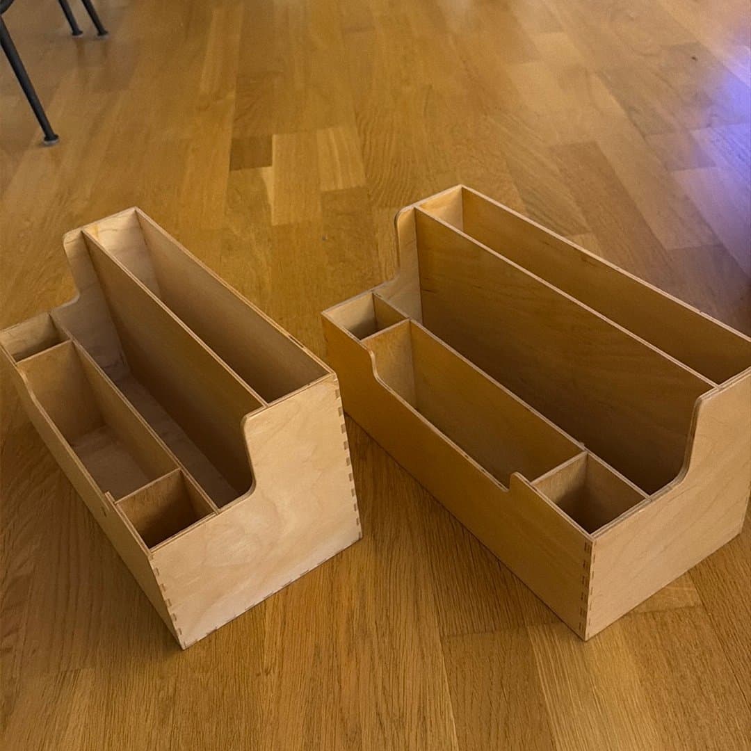 2st Träförvaring för skrivbord från ikea