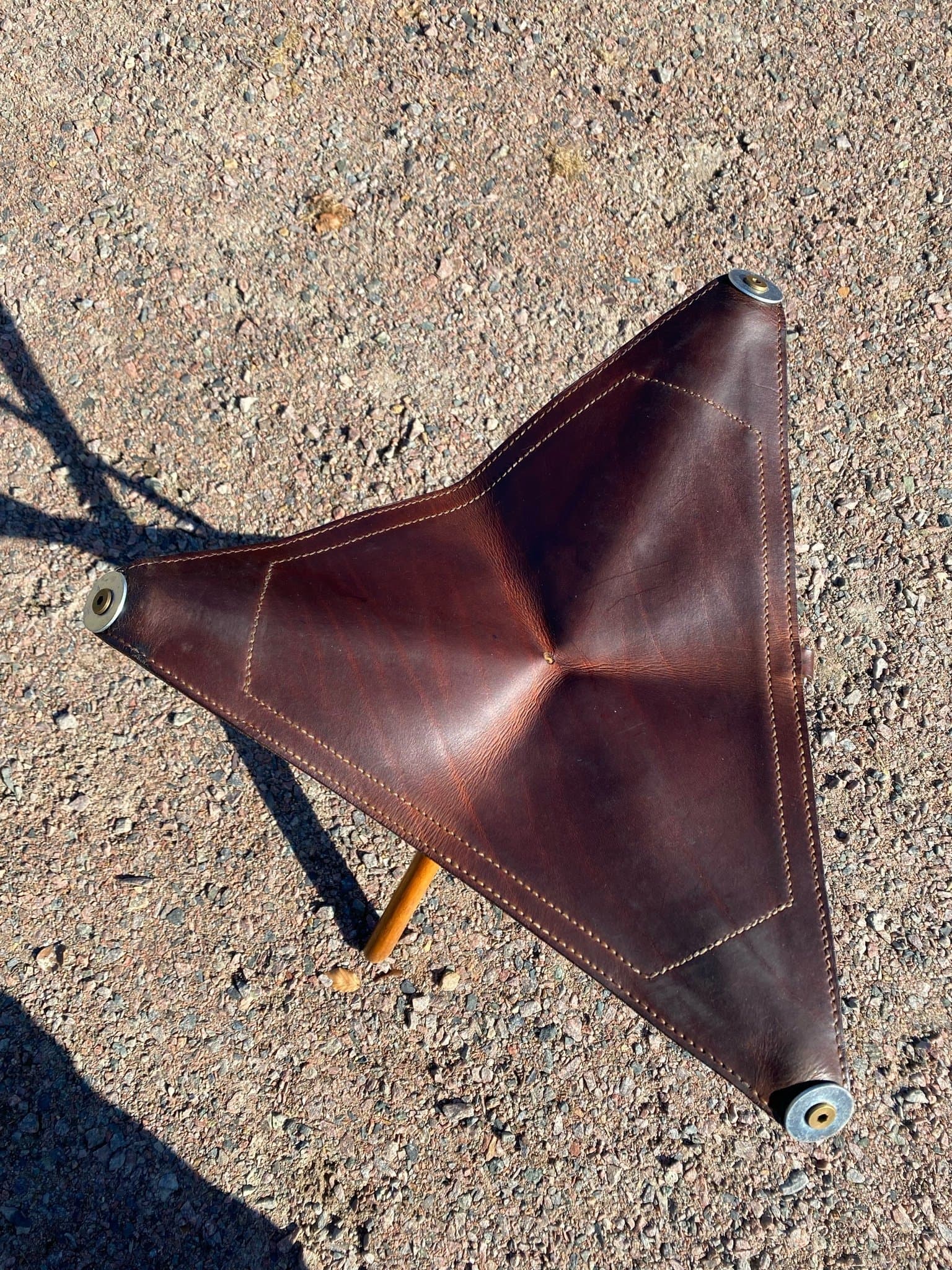 Trebent pall med lädersits