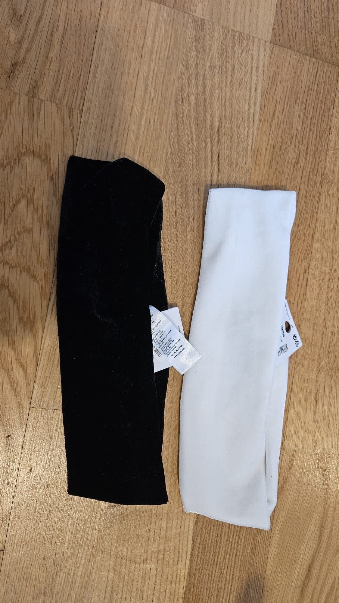 Hårband Active Velour Stretch, 2-pack, Svart och Vit, ONE SIZE