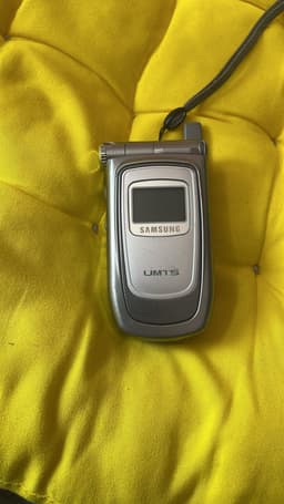 Samsung vikbar telefon