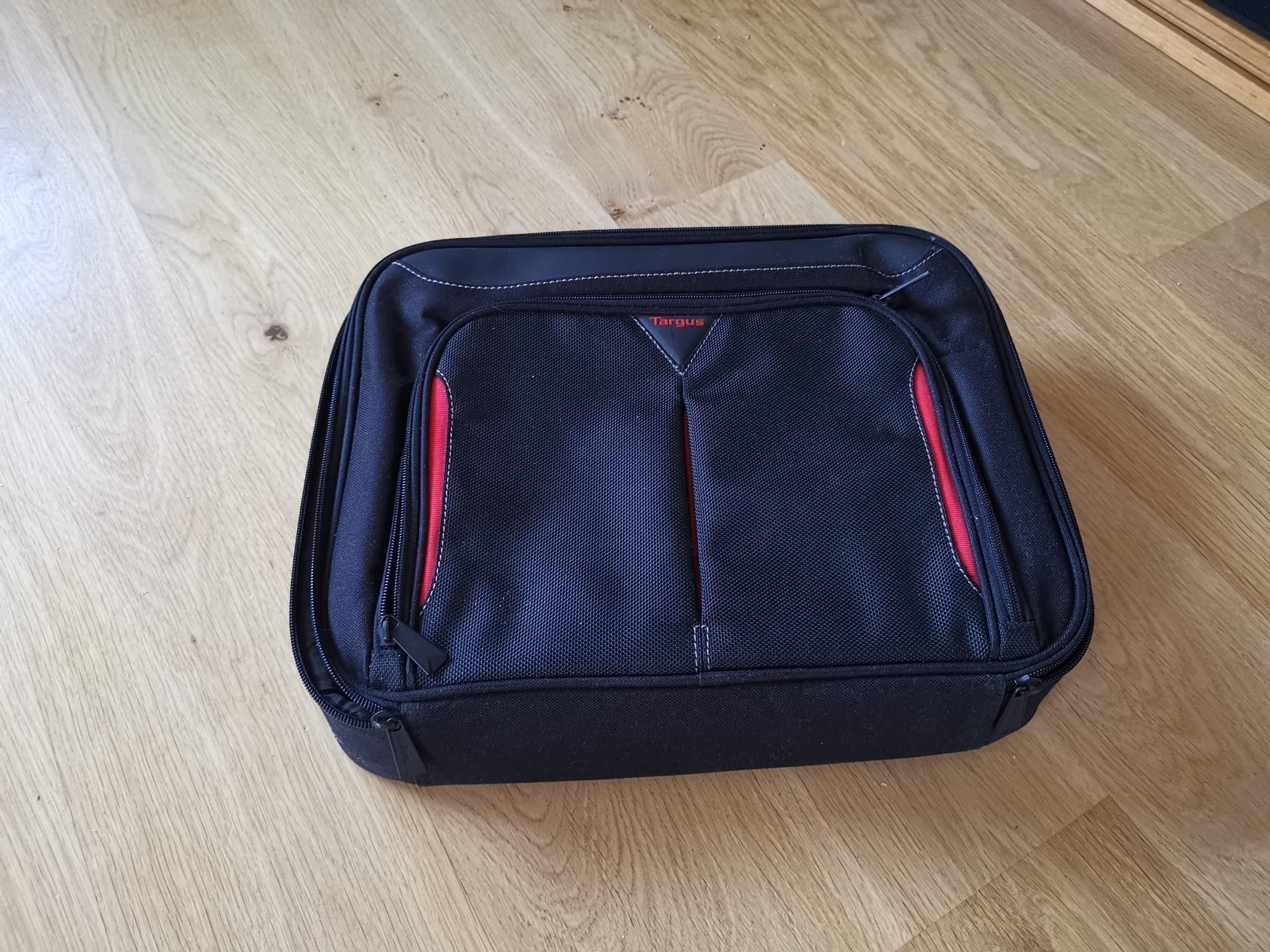 Datorväska - Targus - helt ny
