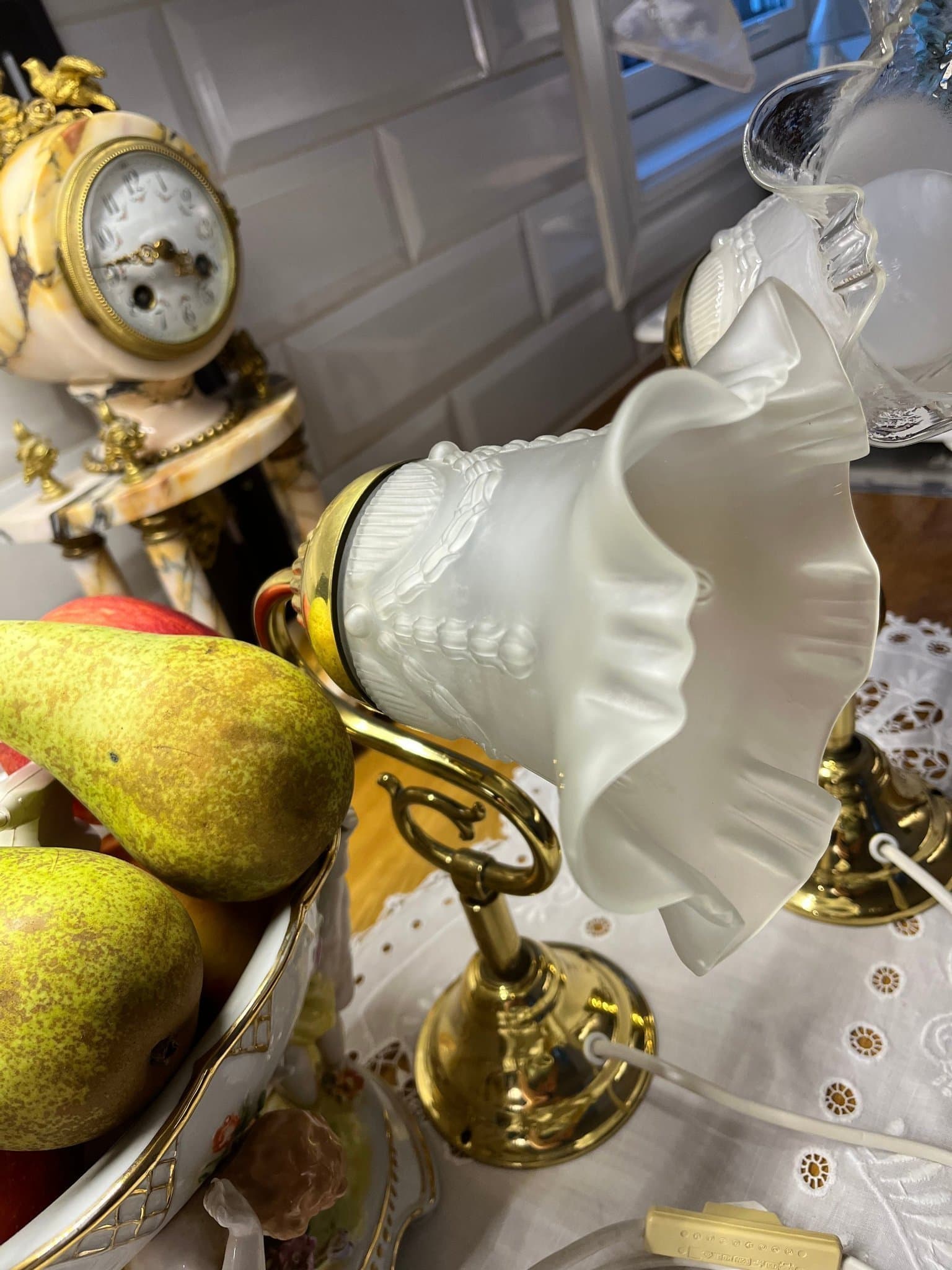 2 st BORENS VINTAGE VÄGGLAMPOR i MÄSSING MÄRKES LAMPOR- JORDAD