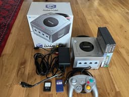 Nintendo GameCube Konsol med Mario Kart, Zelda och Call of Duty
